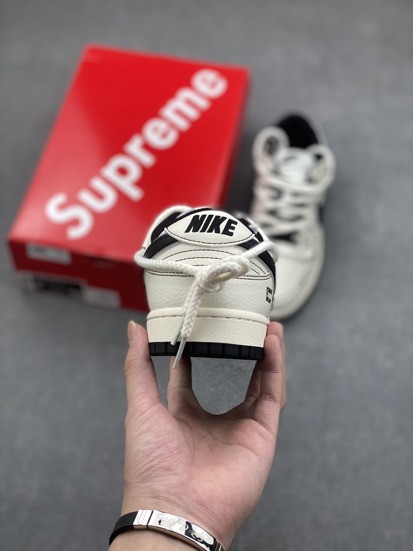 Nike SB Dunk Low Supreme Collab Sneakers Cream/Black, Casual Skate Shoes 4 i1731517947 2253 3