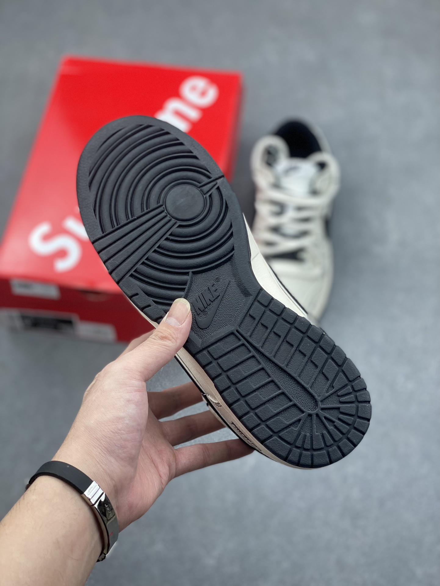 Nike SB Dunk Low Supreme Collab Sneakers Cream/Black, Casual Skate Shoes 6 i1731517947 4381 8