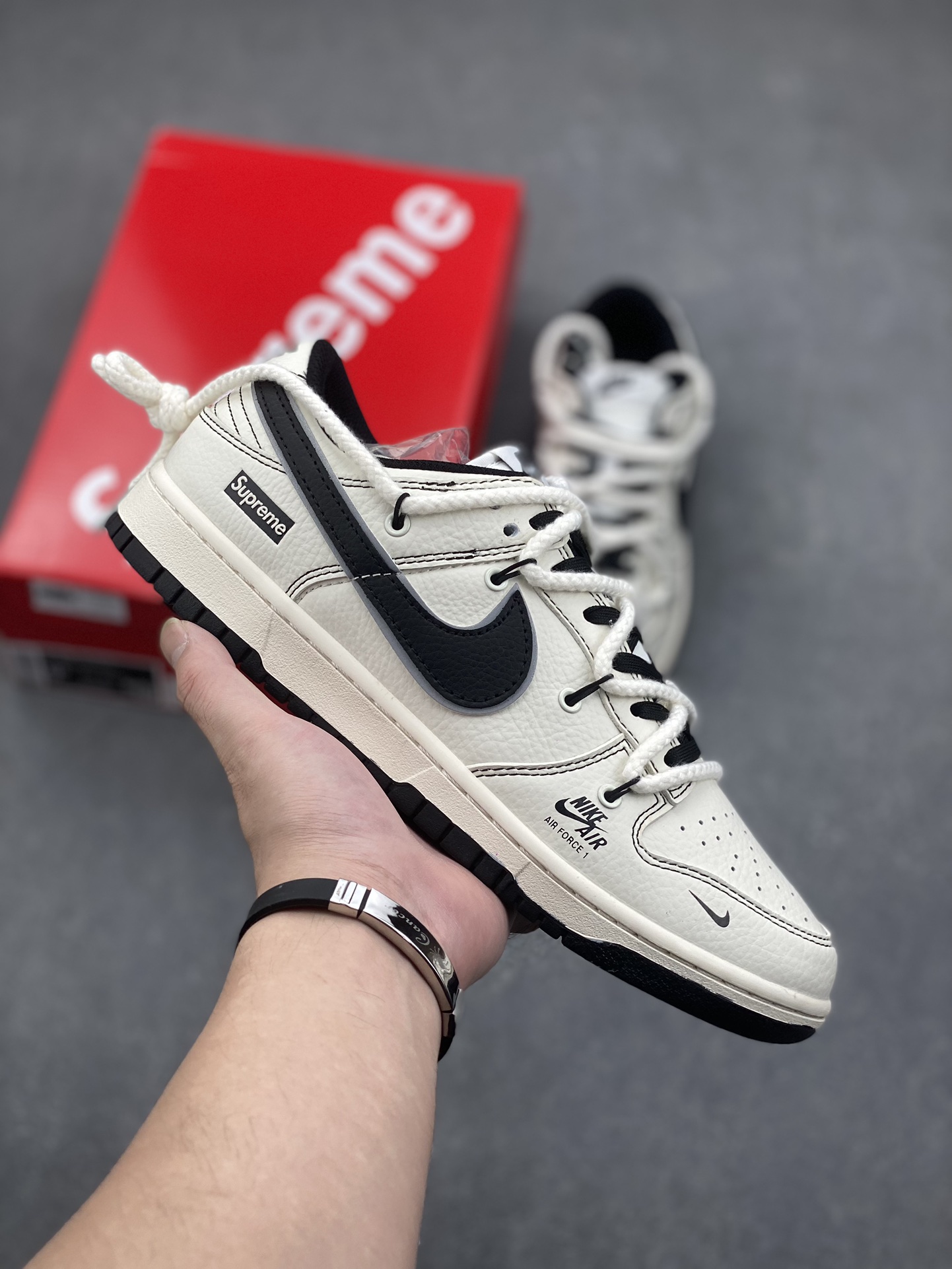 Nike SB Dunk Low Supreme Collab Sneakers Cream/Black, Casual Skate Shoes 1 i1731517947 7918 6