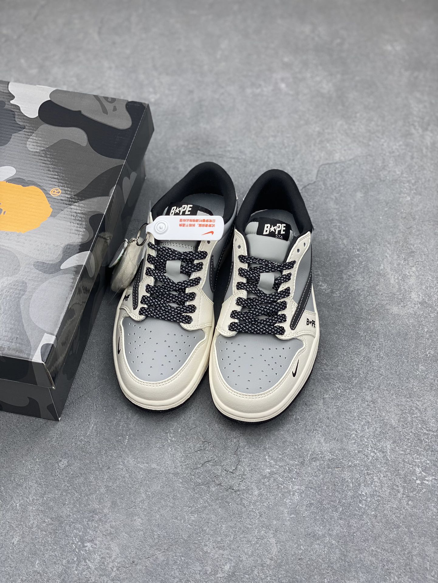 Travis Scott x Fragment Design x Air Jordan 1 Low OG SP Bape Collaboration 9 i1731603288 8490 6