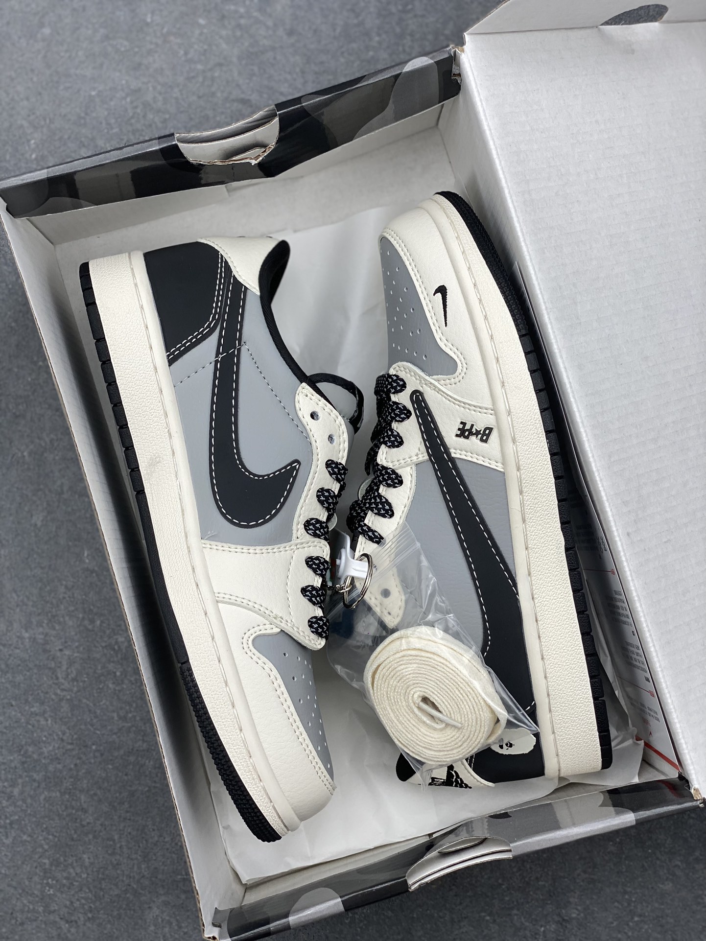Travis Scott x Fragment Design x Air Jordan 1 Low OG SP Bape Collaboration 10 i1731603289 7774 7