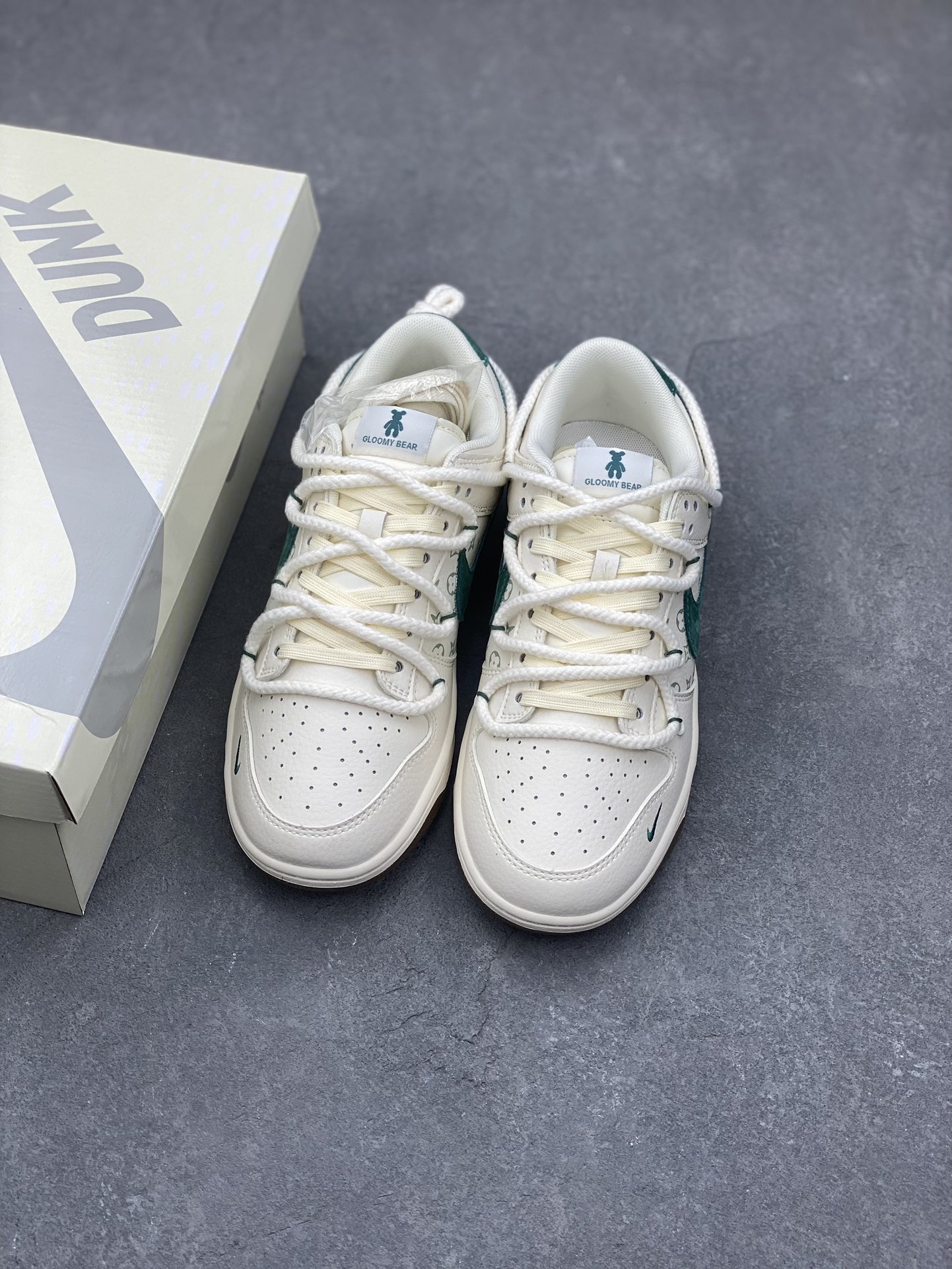Nike SB Dunk Low 'Grateful Dead Bears' Anniversary Custom Sneakers 9 i1731775360 3295 1