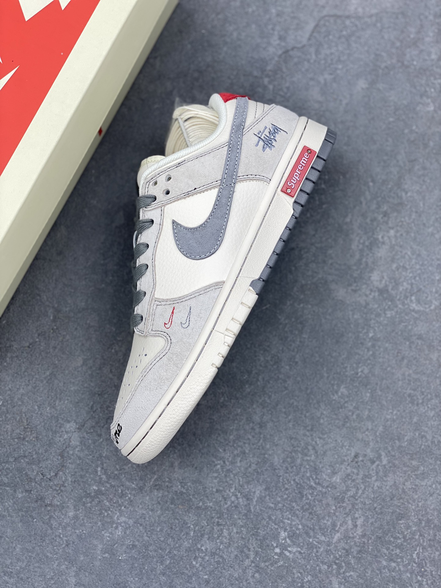 Nike SB Dunk Low x Supreme x Stussy '' - Premium Sneakers 8 i1731879117 2221 3