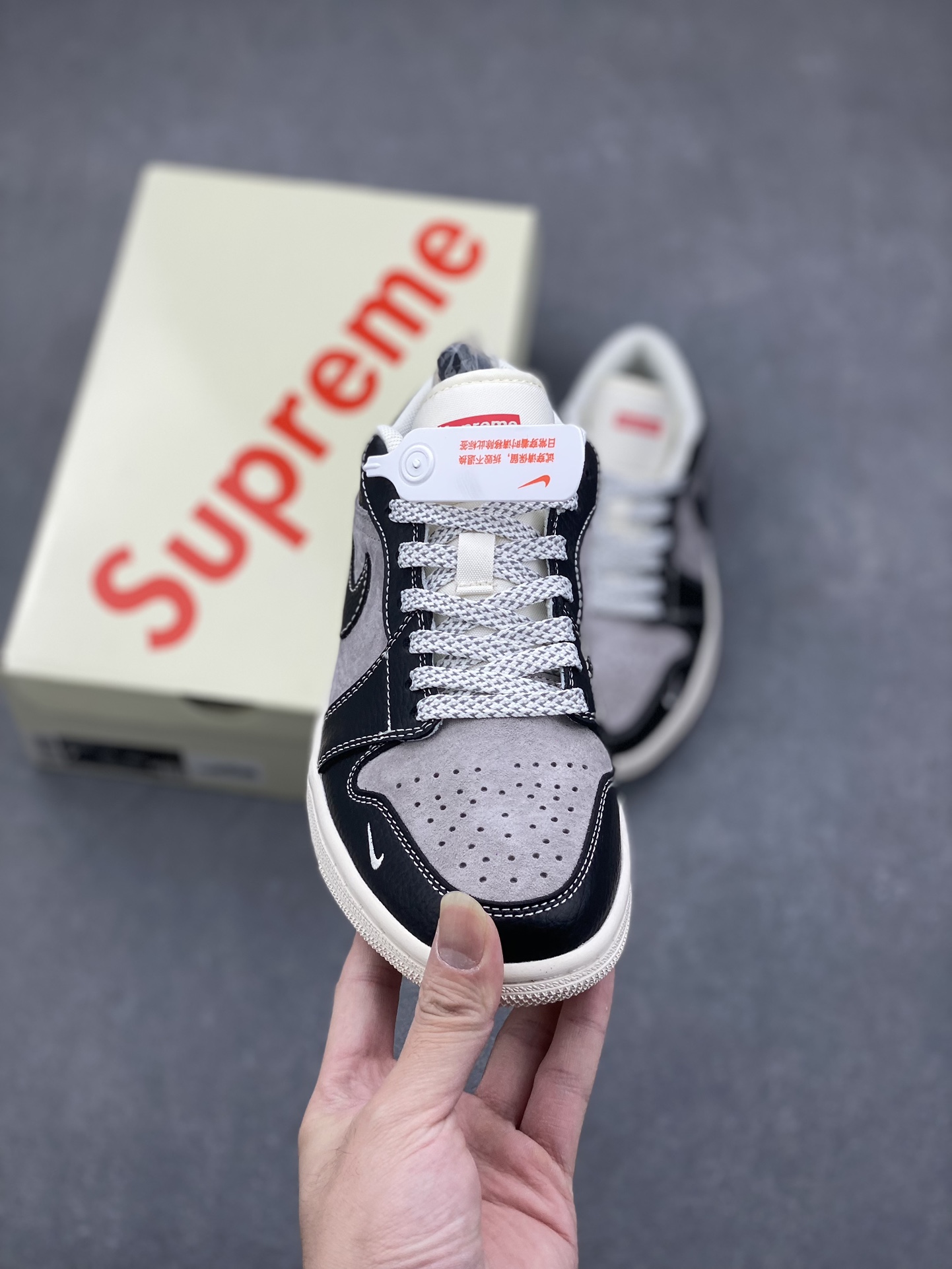 Nike Air Jordan 1 Low Supreme Collab Black Grey Basketball Shoes 3 i1731949026 5623 4