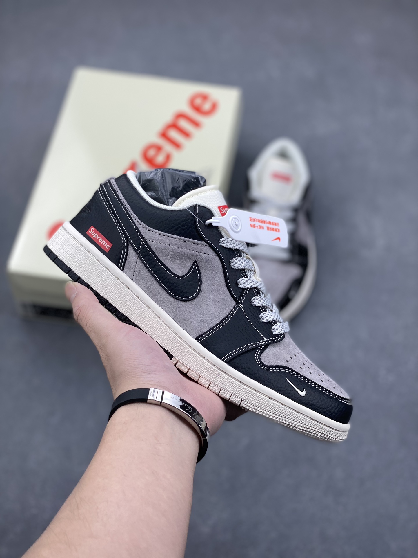 Nike Air Jordan 1 Low Supreme Collab Black Grey Basketball Shoes 2 i1731949026 7837 0