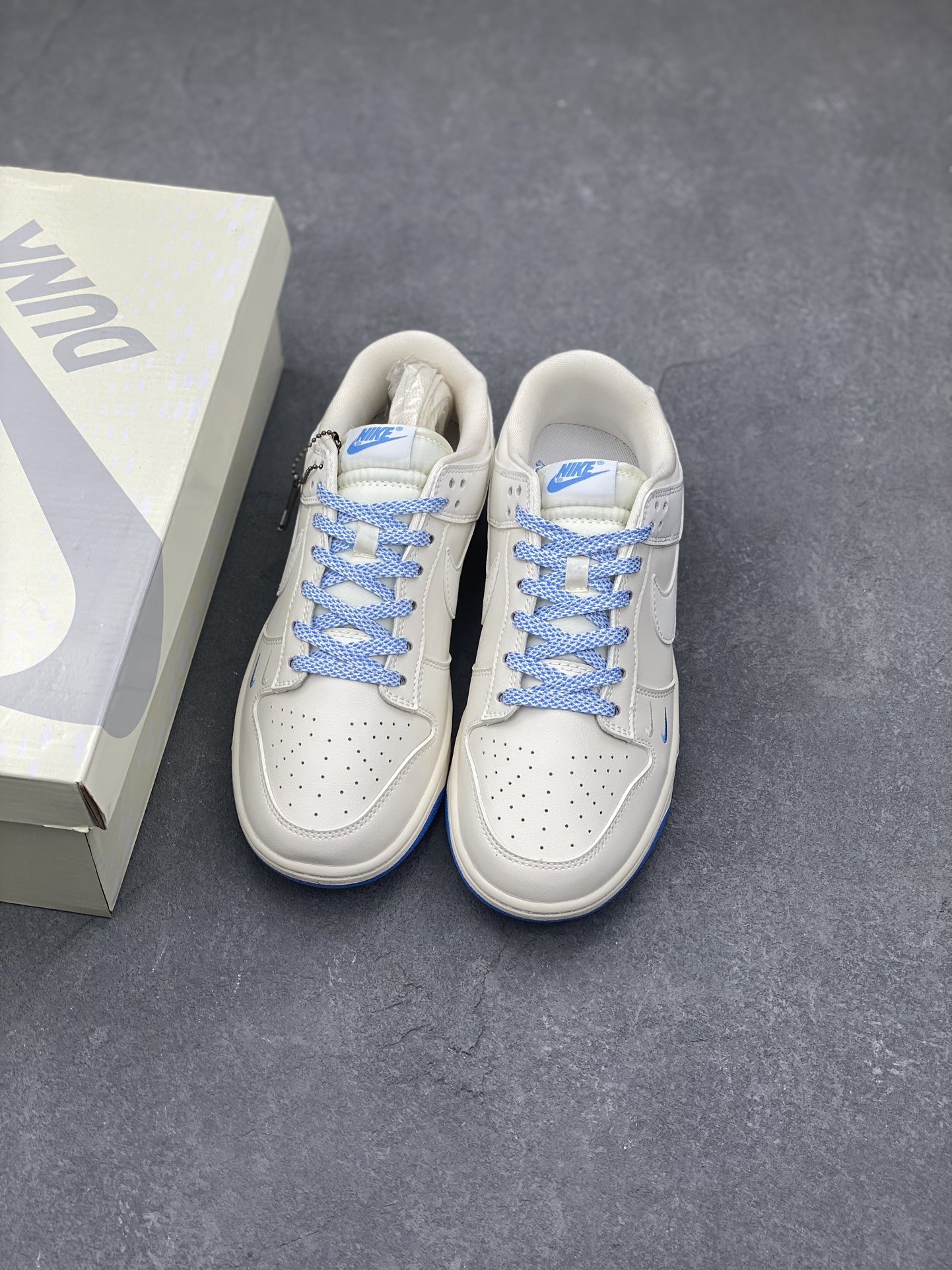Nike SB Dunk Low Louis Vuitton Collab - Cream & Blue Premium Leather Sneakers 8 i1732090137 5682 6