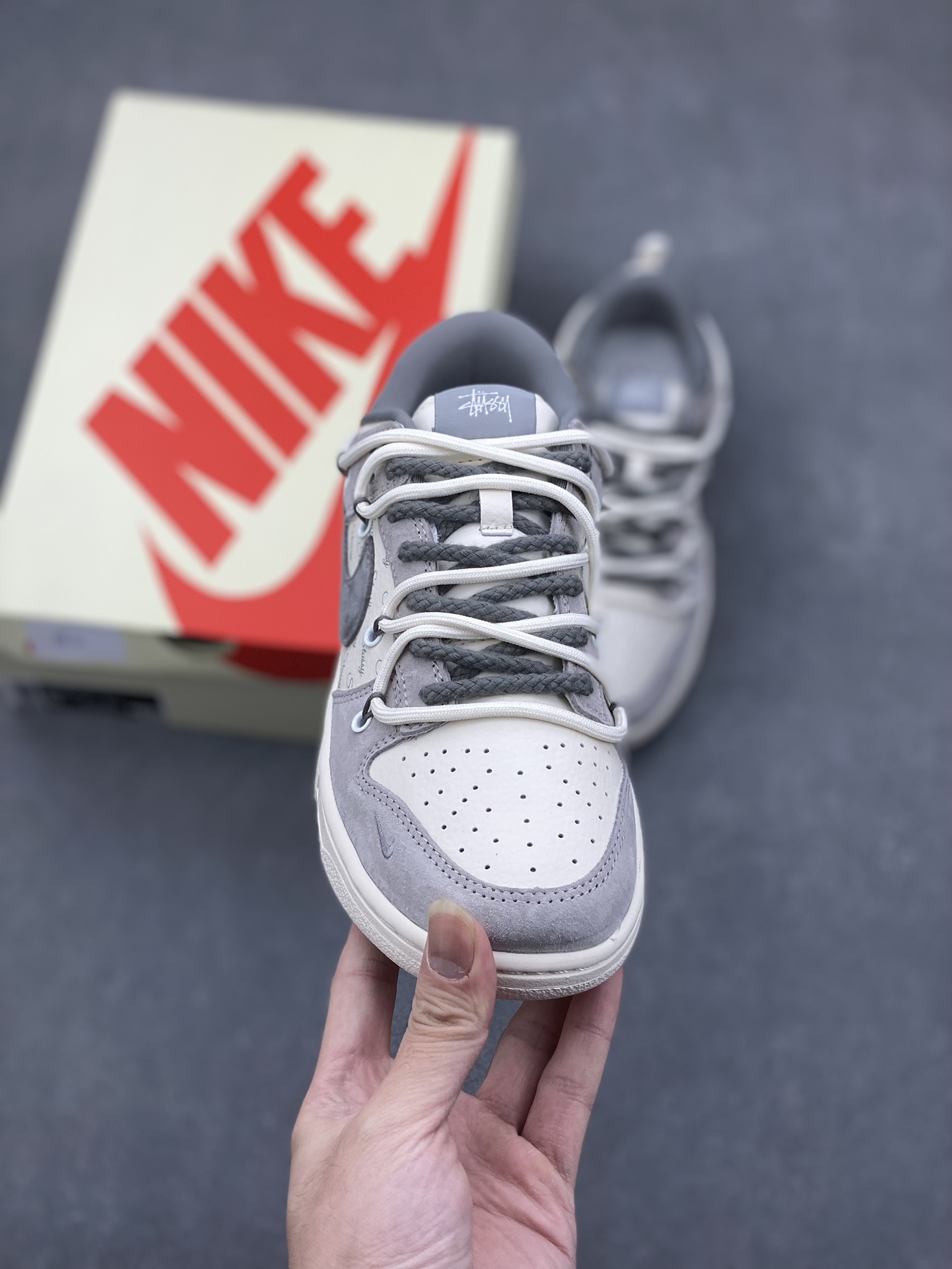 Nike SB Dunk Low Stussy Collab Anniversary Custom Casual Skateboarding Shoes 2 i1732090322 1954 1