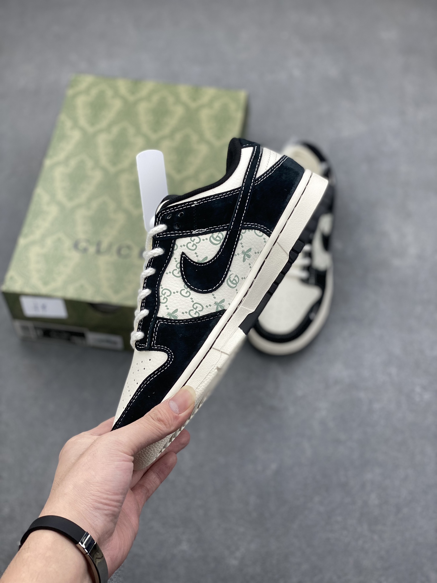 Nike SB Dunk Low Gucci Black White: Anniversary High-End Custom Sneakers 4 i1732138483 2734 4