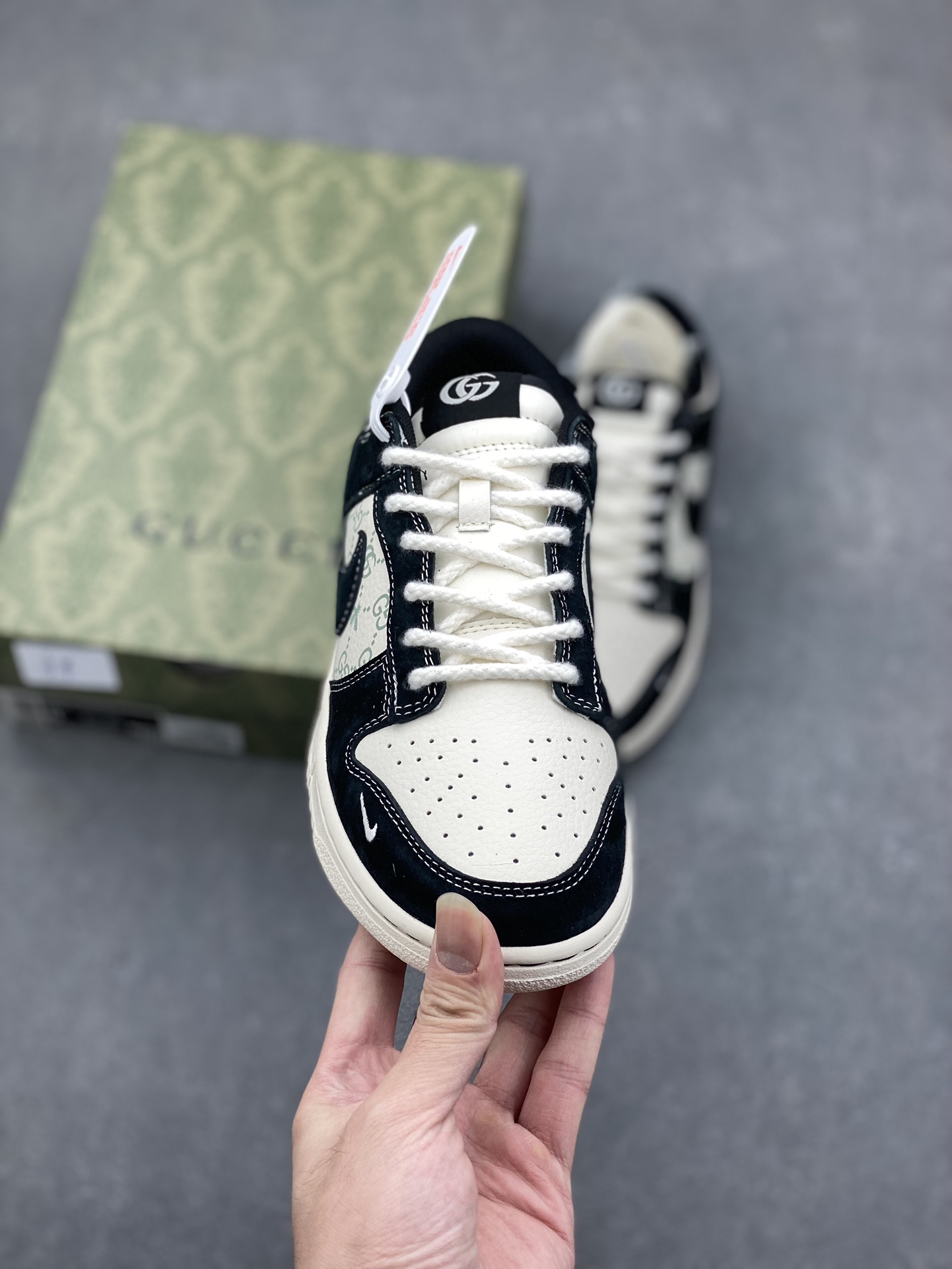 Nike SB Dunk Low Gucci Black White: Anniversary High-End Custom Sneakers 3 i1732138483 3418 7