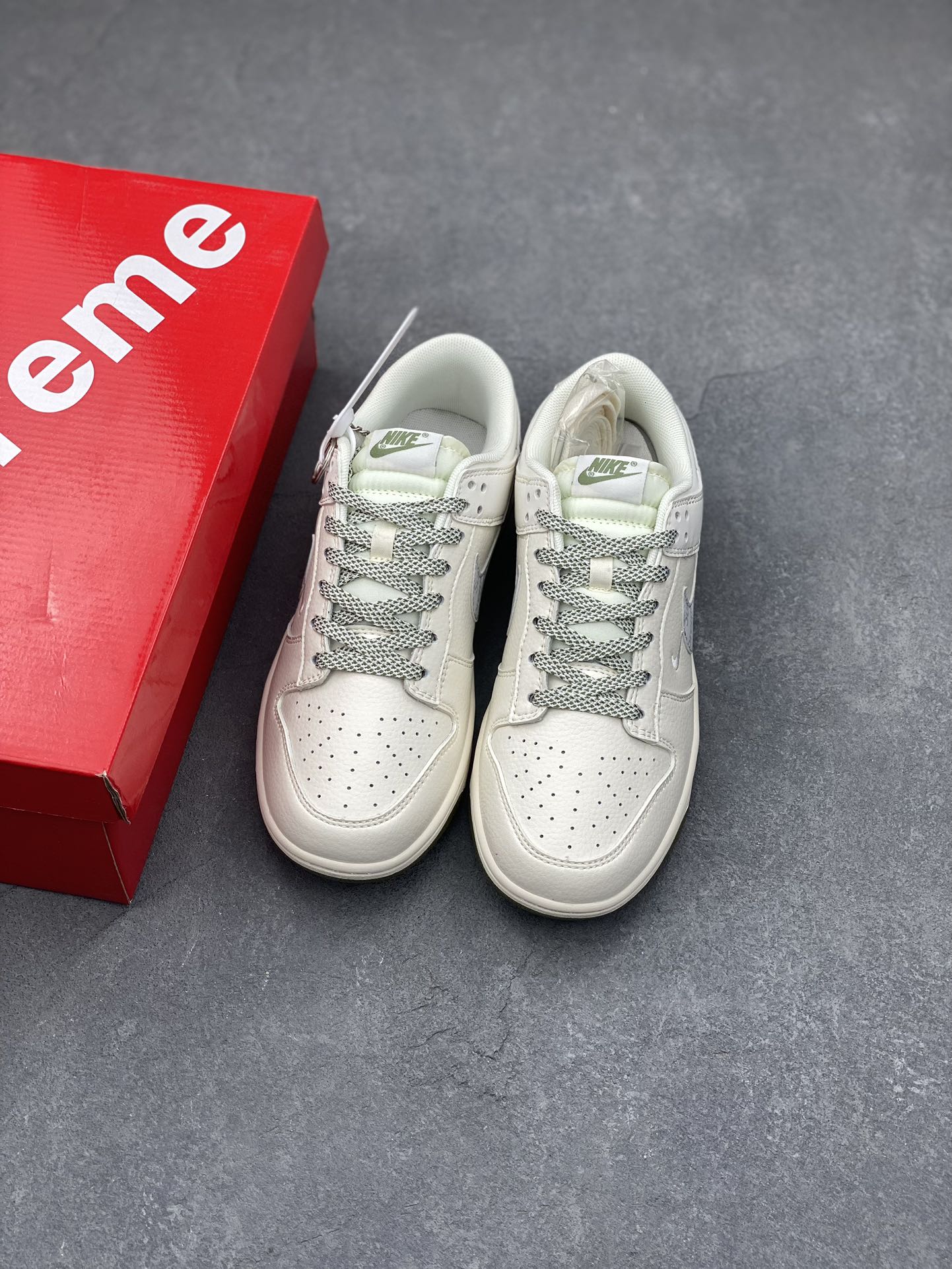 Nike SB Dunk Low Supreme Collab Cream Anniversary Edition Custom Sneakers 9 i1732138728 170 5