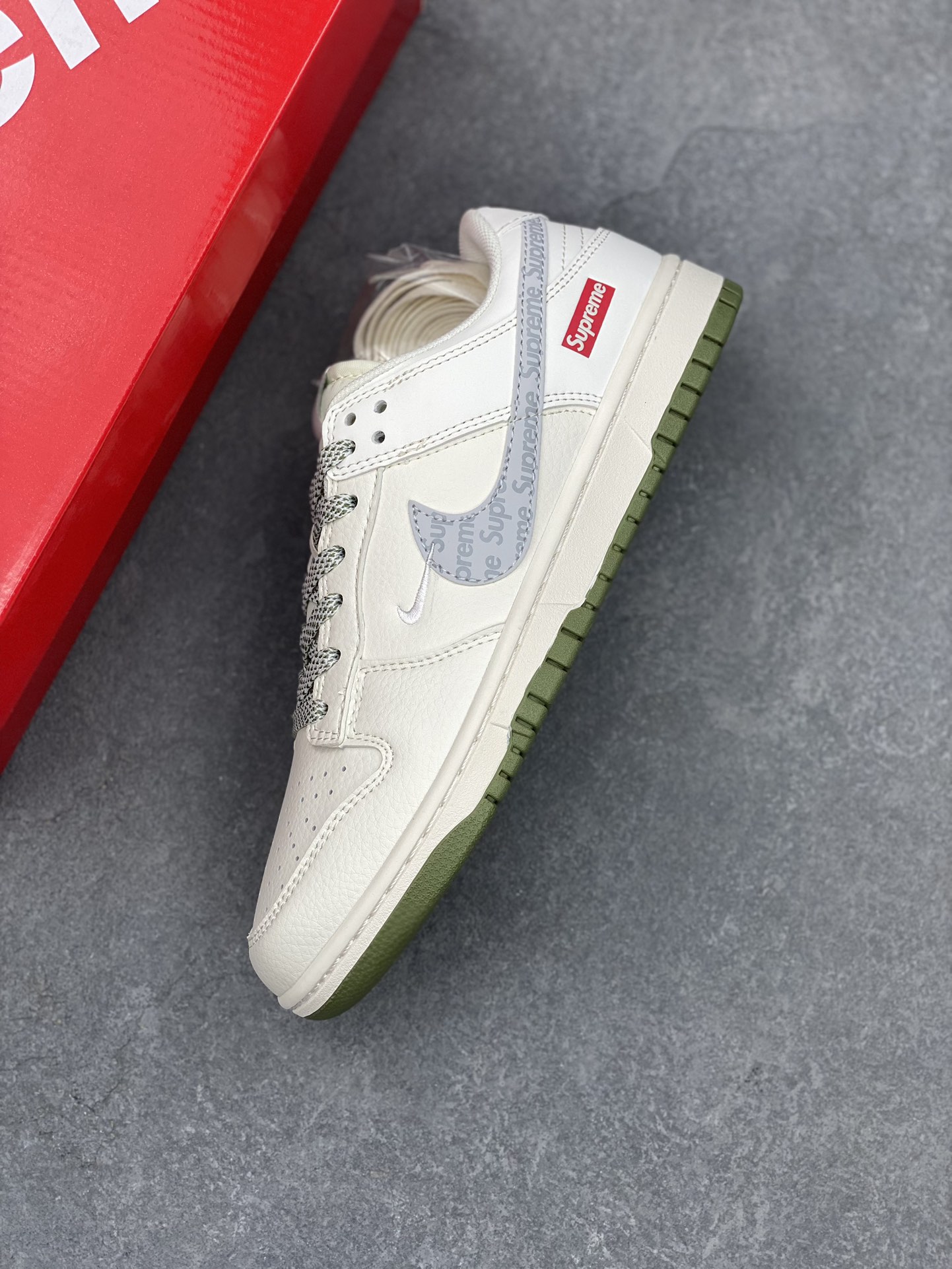 Nike SB Dunk Low Supreme Collab Cream Anniversary Edition Custom Sneakers 8 i1732138728 3831 1