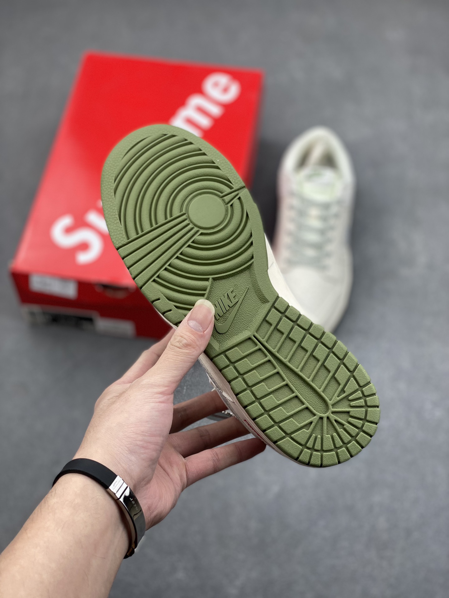 Nike SB Dunk Low Supreme Collab Cream Anniversary Edition Custom Sneakers 7 i1732138728 7676 4
