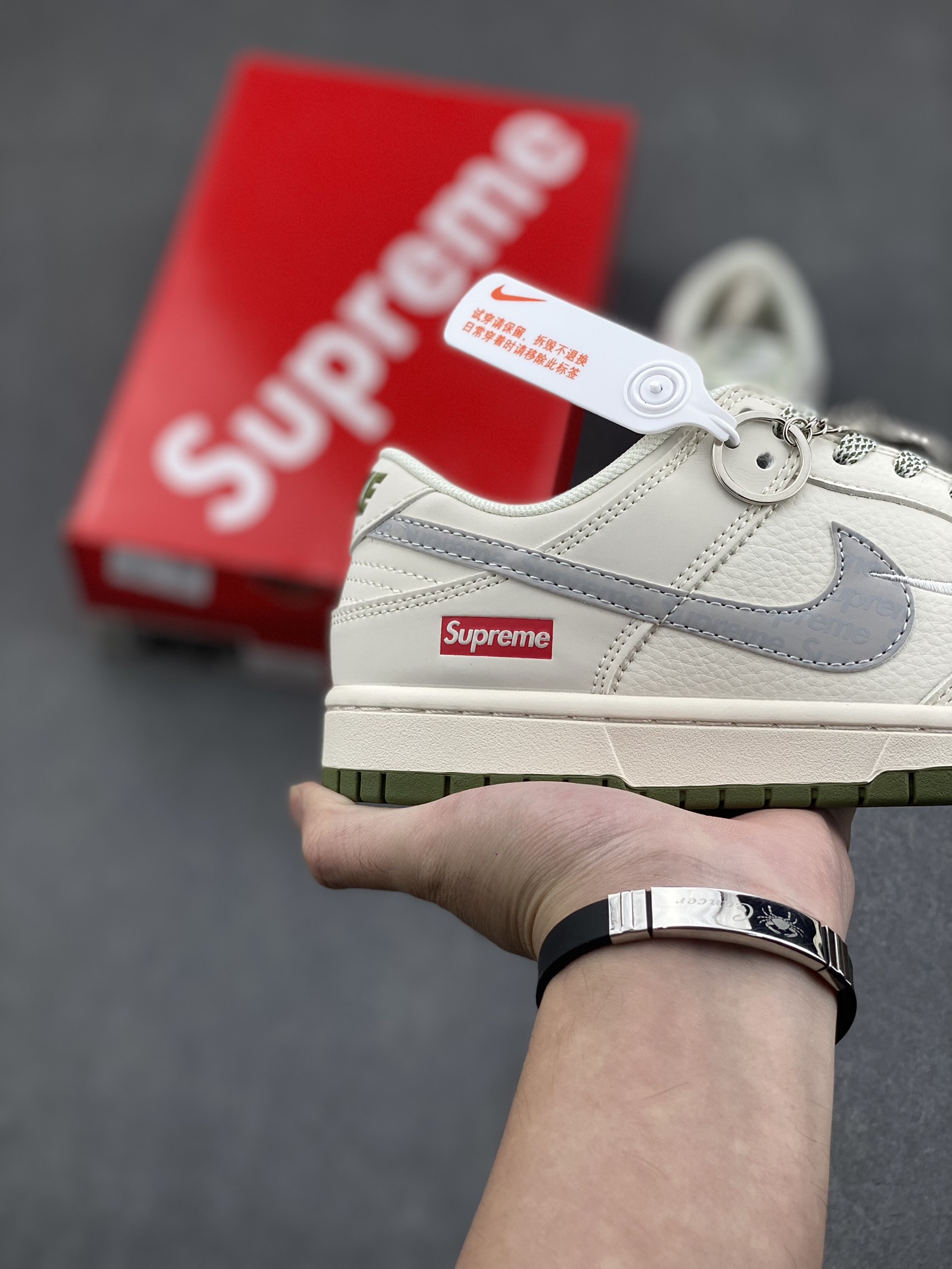 Nike SB Dunk Low Supreme Collab Cream Anniversary Edition Custom Sneakers 6 i1732138728 8289 6