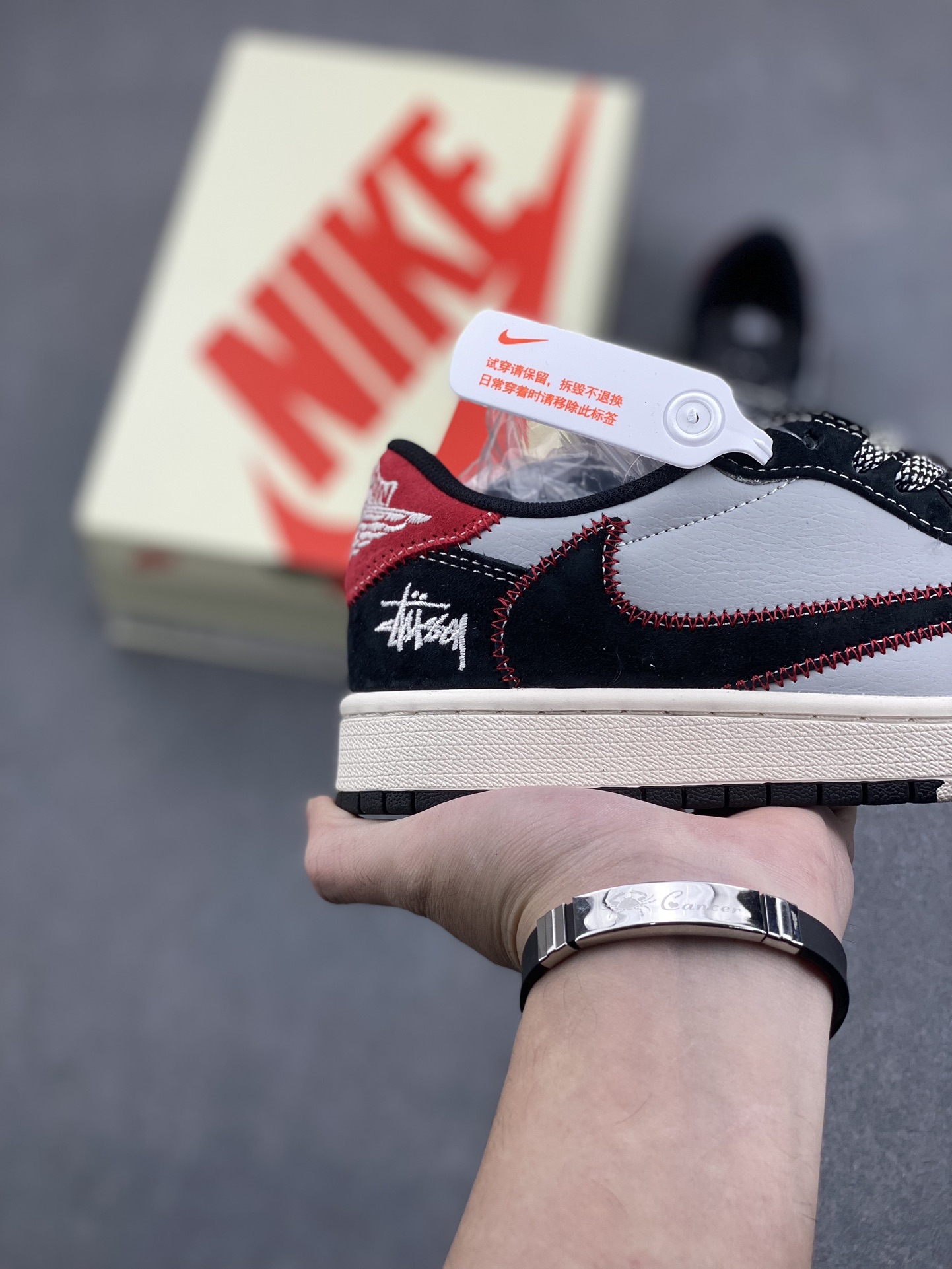 Travis Scott x Fragment Design x Stussy Air Jordan 1 Low OG SP 5 i1732293703 6514 3