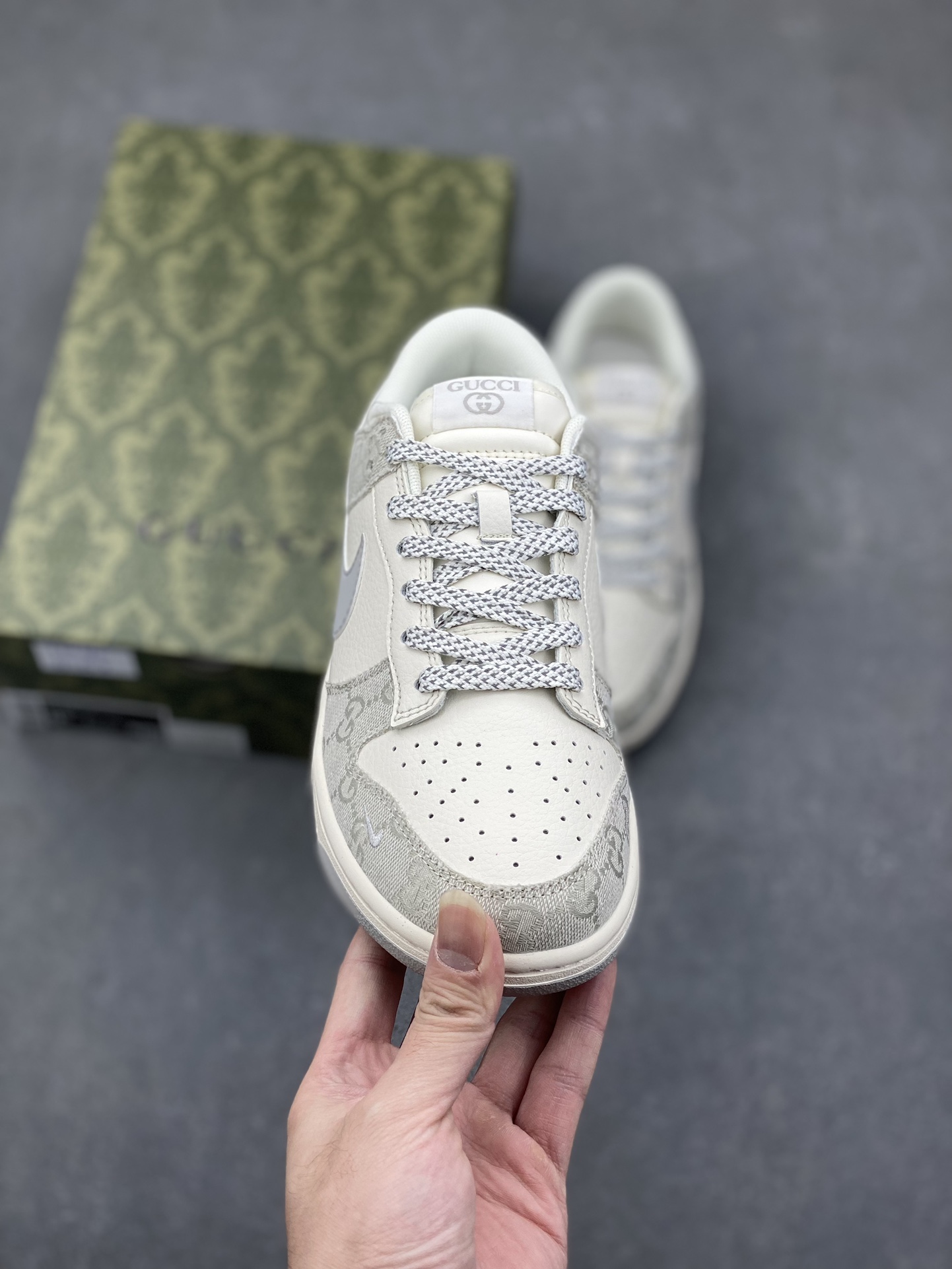Nike SB Dunk Low Gucci 2 i1732381759 6242 6