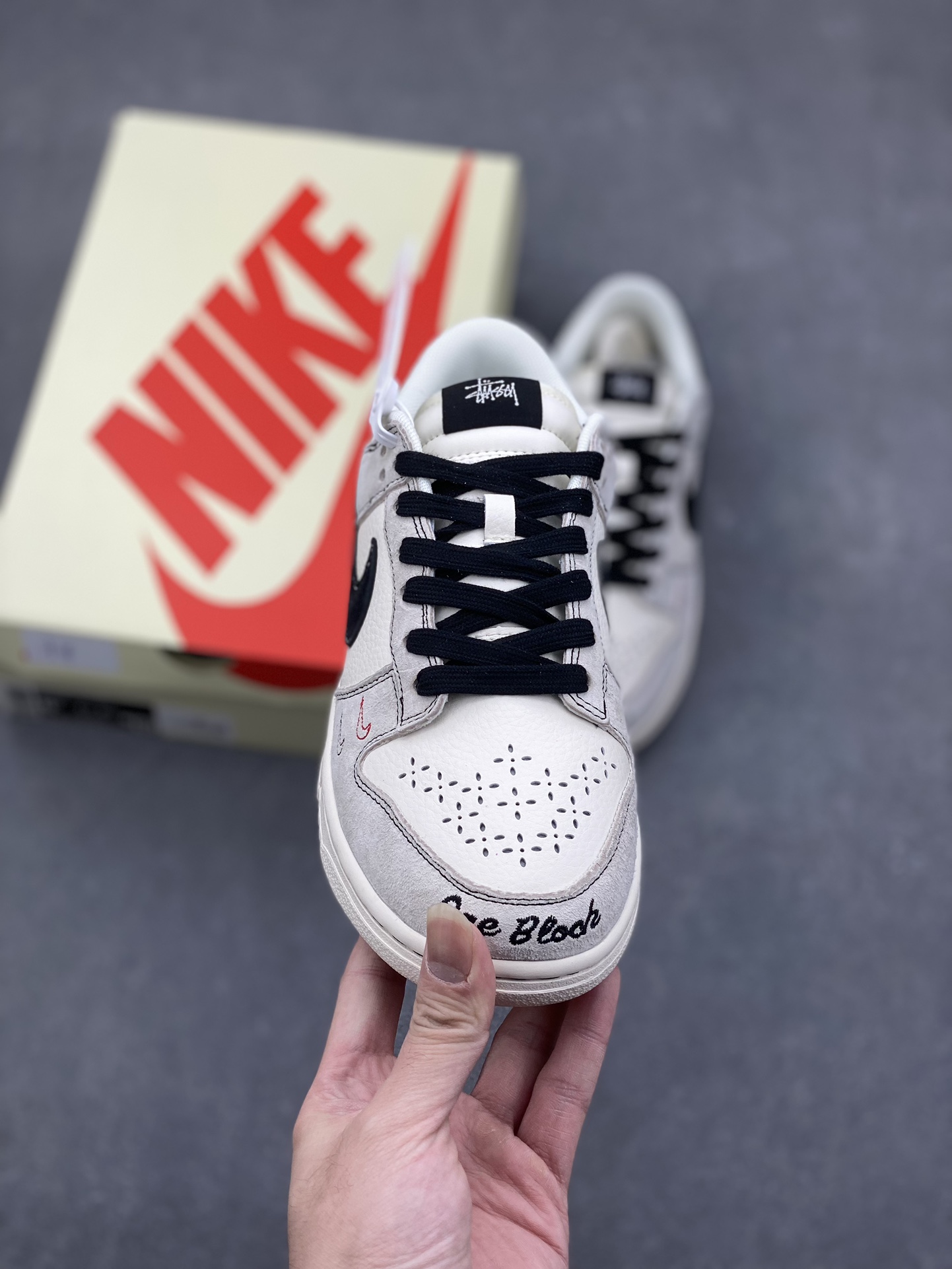 Nike SB Dunk Low Stussy Collab Anniversary Edition Custom Sneakers 3 i1732381824 1745 7