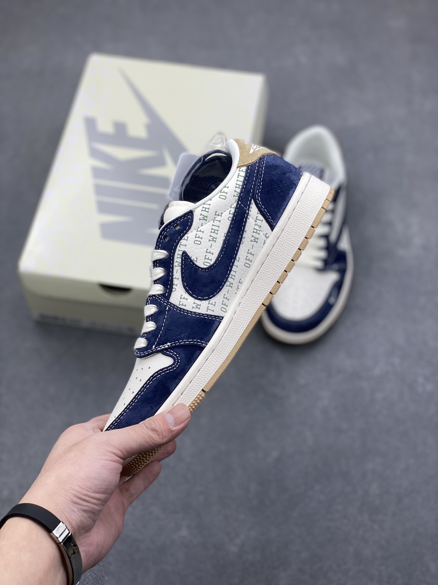 Travis Scott x Fragment Jordan 1 Low OG,Off-White Collab -Khaki Blue 3 i1732567080 1685 8