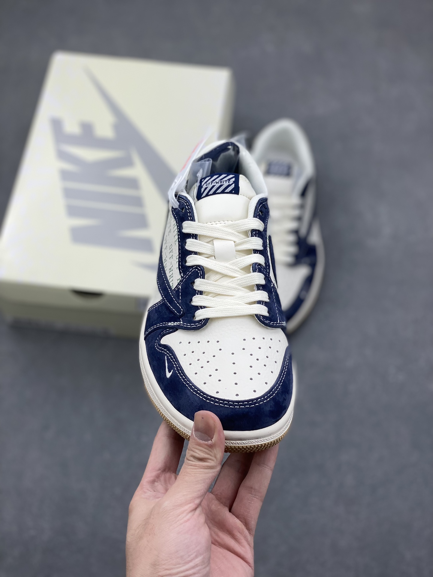 Travis Scott x Fragment Jordan 1 Low OG,Off-White Collab -Khaki Blue 2 i1732567080 4565 2