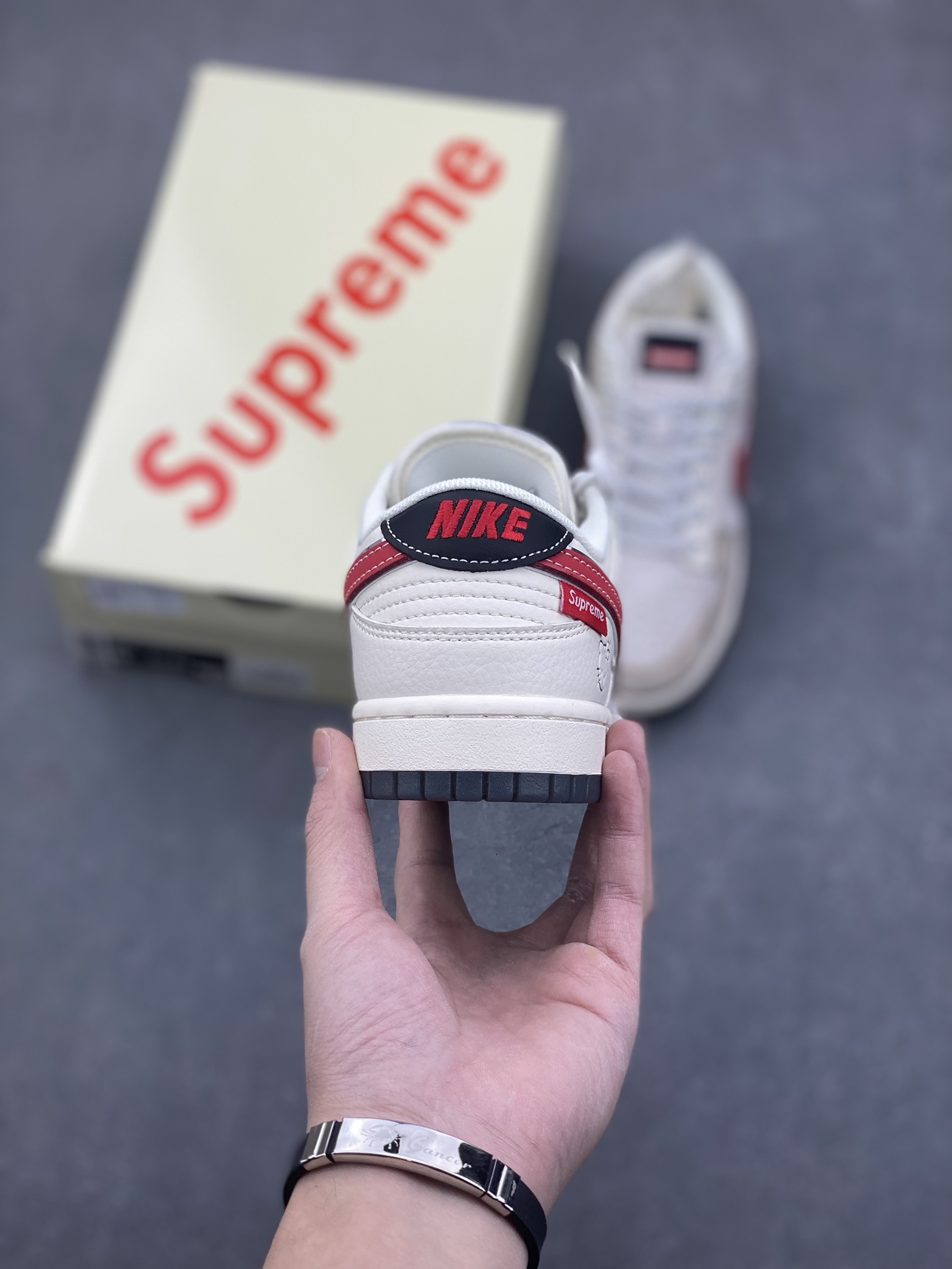 Nike SB Dunk Low Supreme Kitty Sneakers - Anniversary Edition Custom Design 4 i1732916524 184 7
