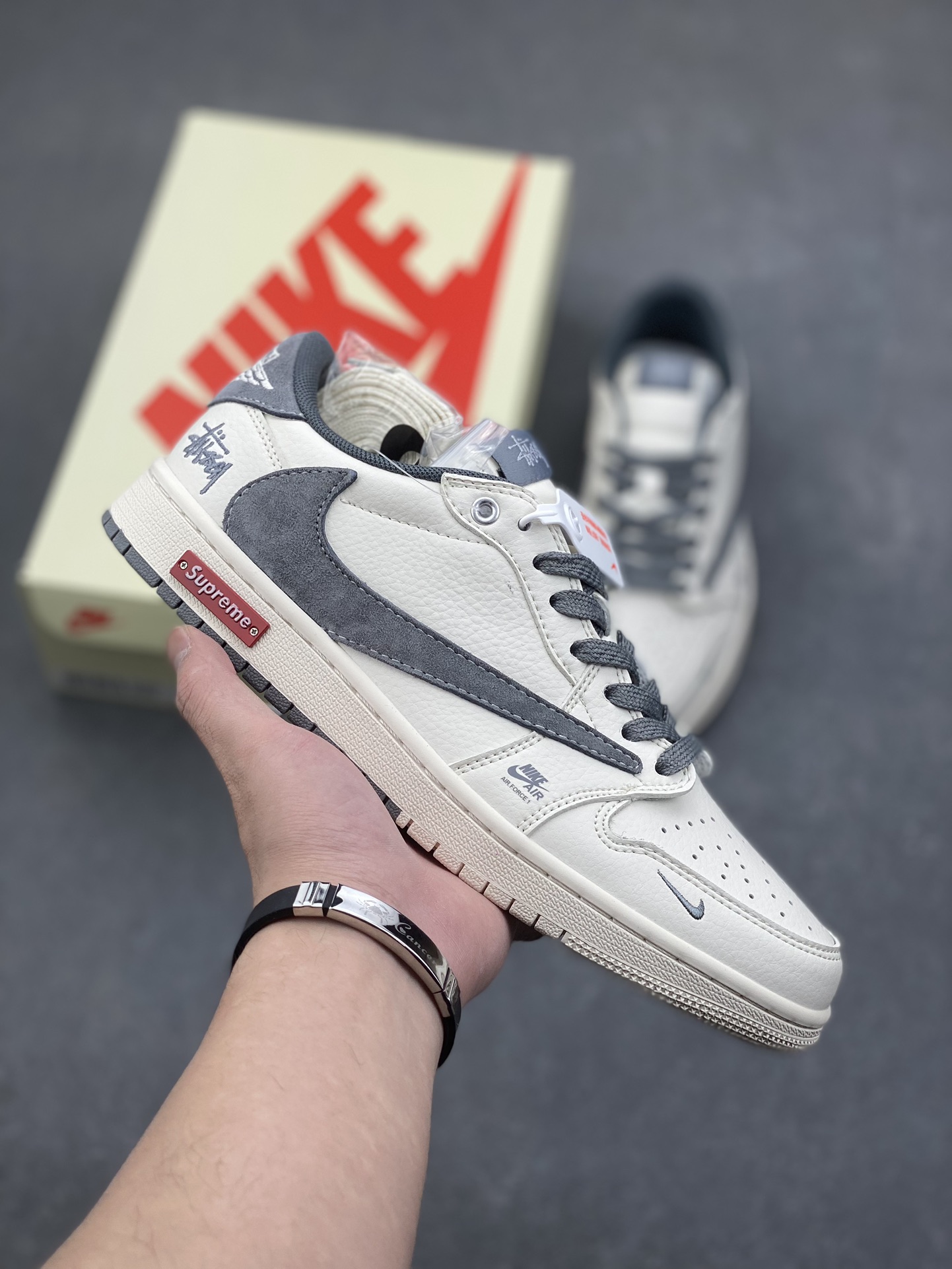 Travis Scott x Fragment Design x Stussy Air Jordan 1 Low OG SP 2 i1733003346 6022 2