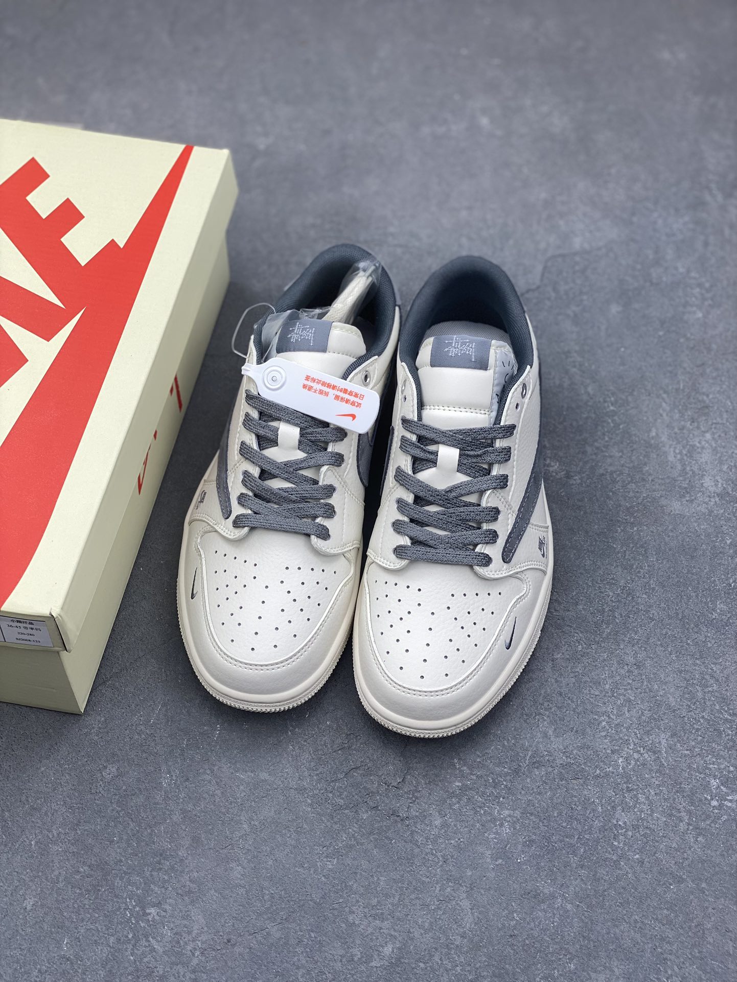 Travis Scott x Fragment Design x Stussy Air Jordan 1 Low OG SP 9 i1733003346 7416 0