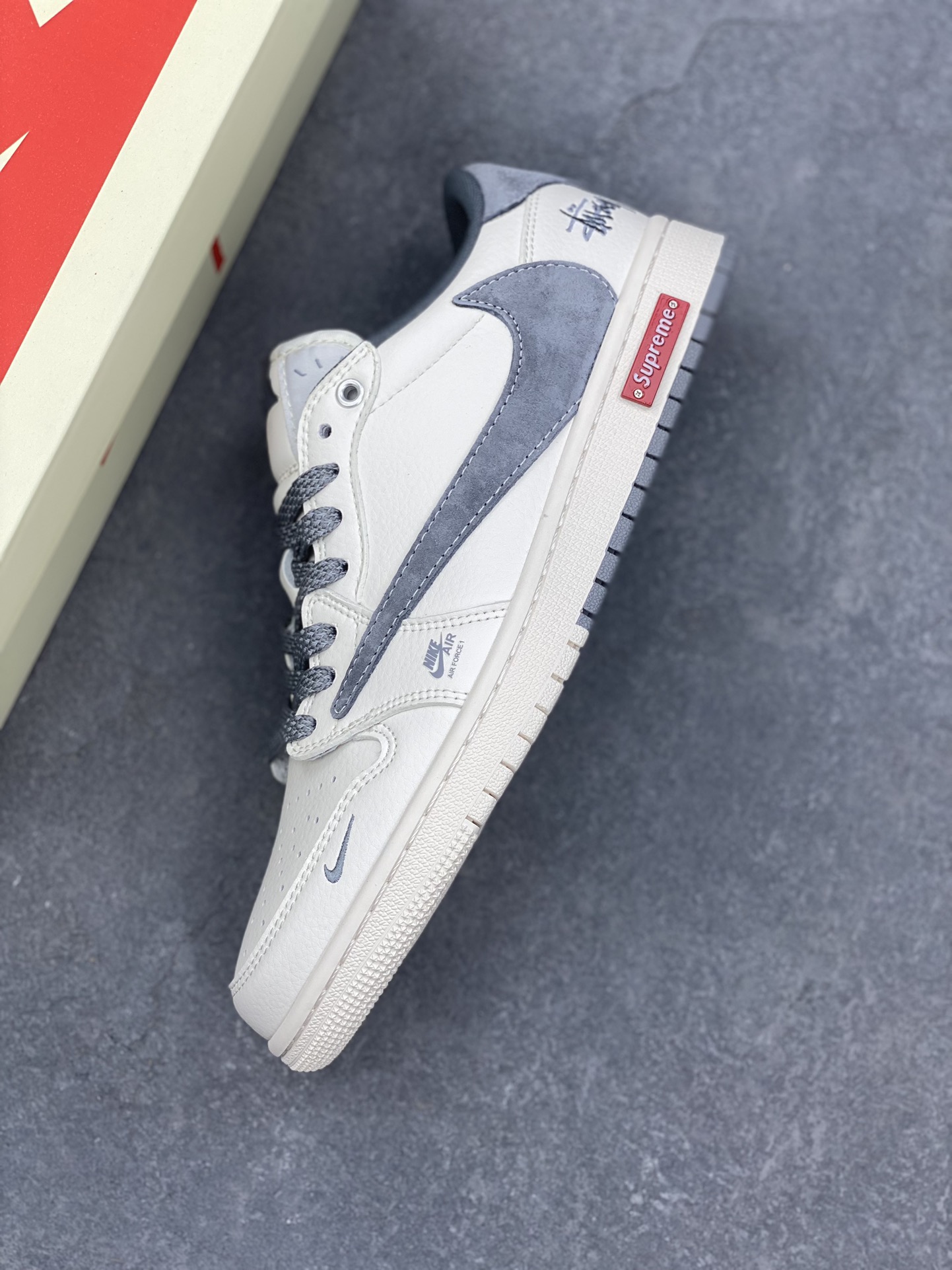 Travis Scott x Fragment Design x Stussy Air Jordan 1 Low OG SP 8 i1733003346 9645 6