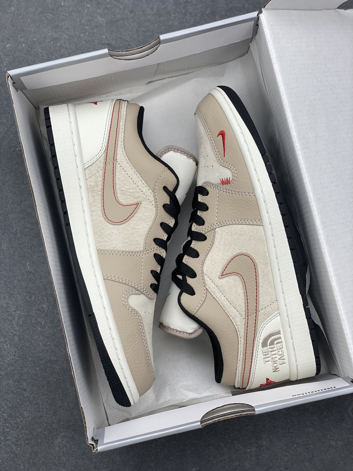 Nike Air Jordan 1 The North Face Low Top Sneakers - 'Light Brown' 9 i1733330741 7123 4