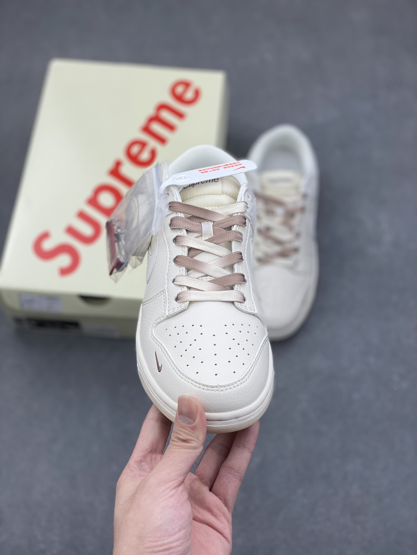 Nike SB Dunk Low Supreme White Brown: Anniversary Custom Low-Top Sneakers 3 i1733430069 7590 5