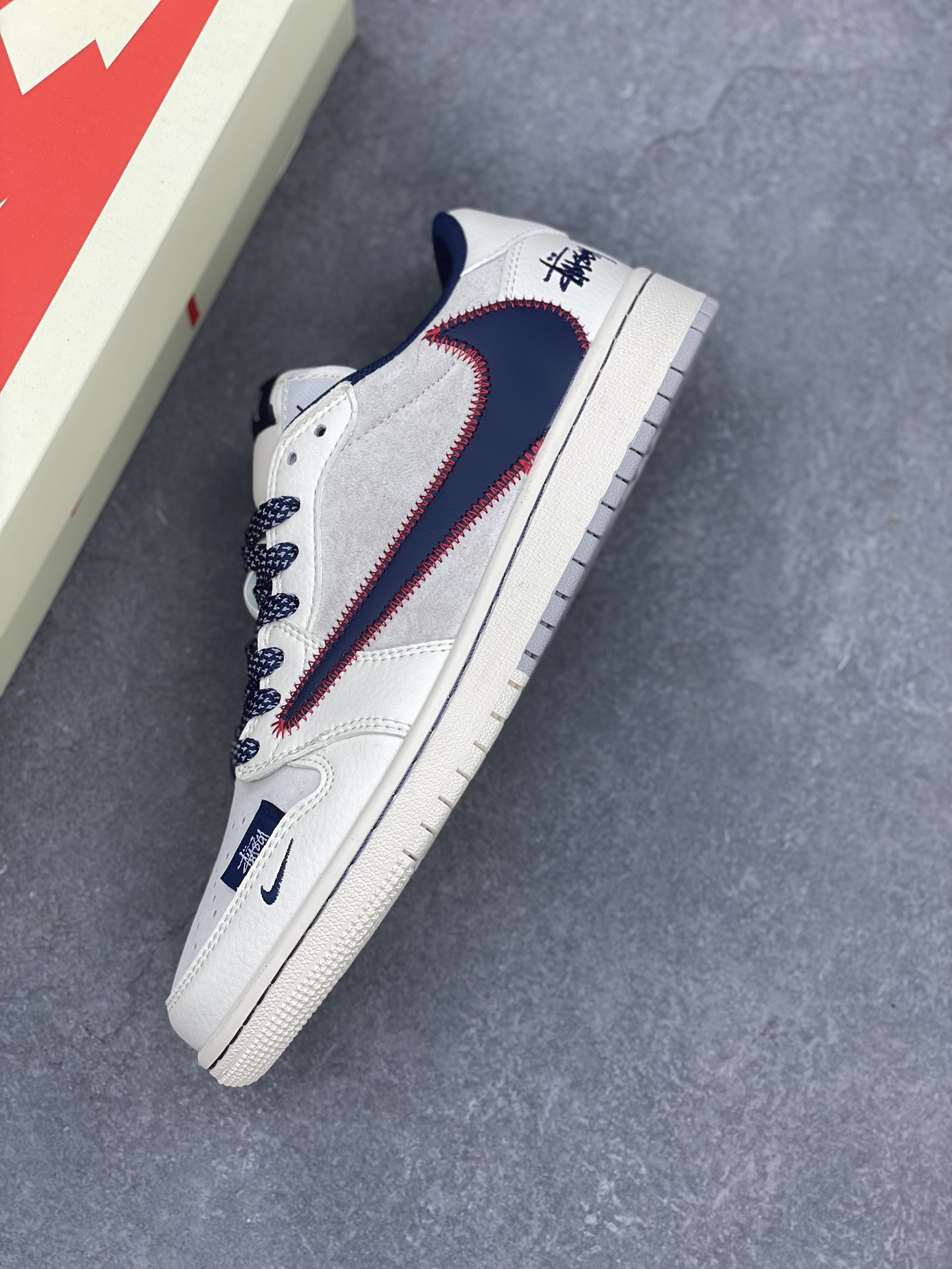 Travis Scott x Fragment Design x Stussy Air Jordan 1 Low OG SP 8 i1733430449 9516 2