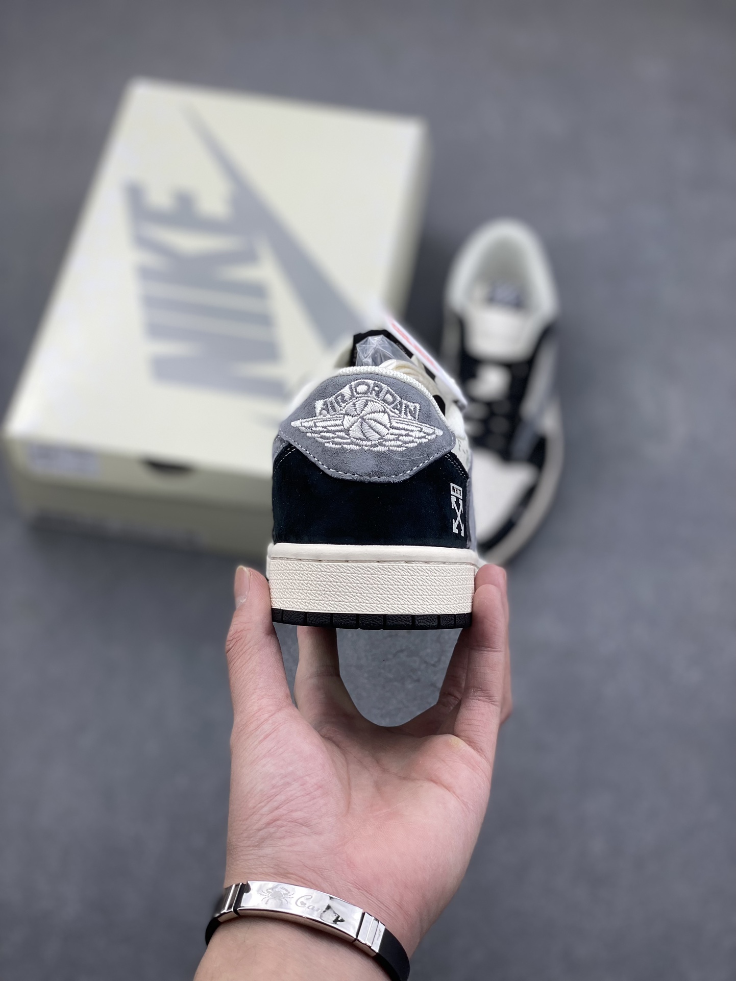 Travis Scott x Nike Air Jordan 1 Low Off-White Reverse Black Grey 5 i1733612405 5648 6