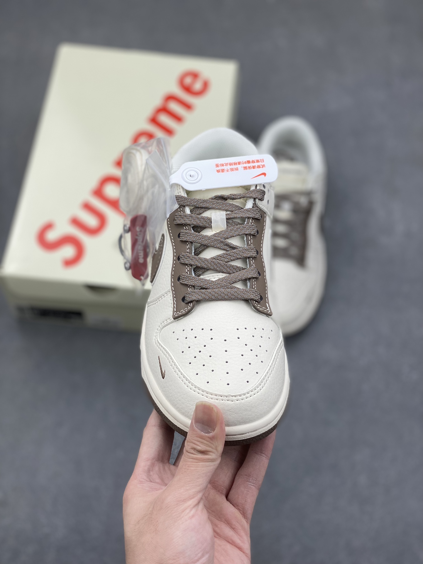 Nike SB Dunk Low Supreme x Stone Island Brown: Premium Quality Sneakers 3 i1733612975 8757 7
