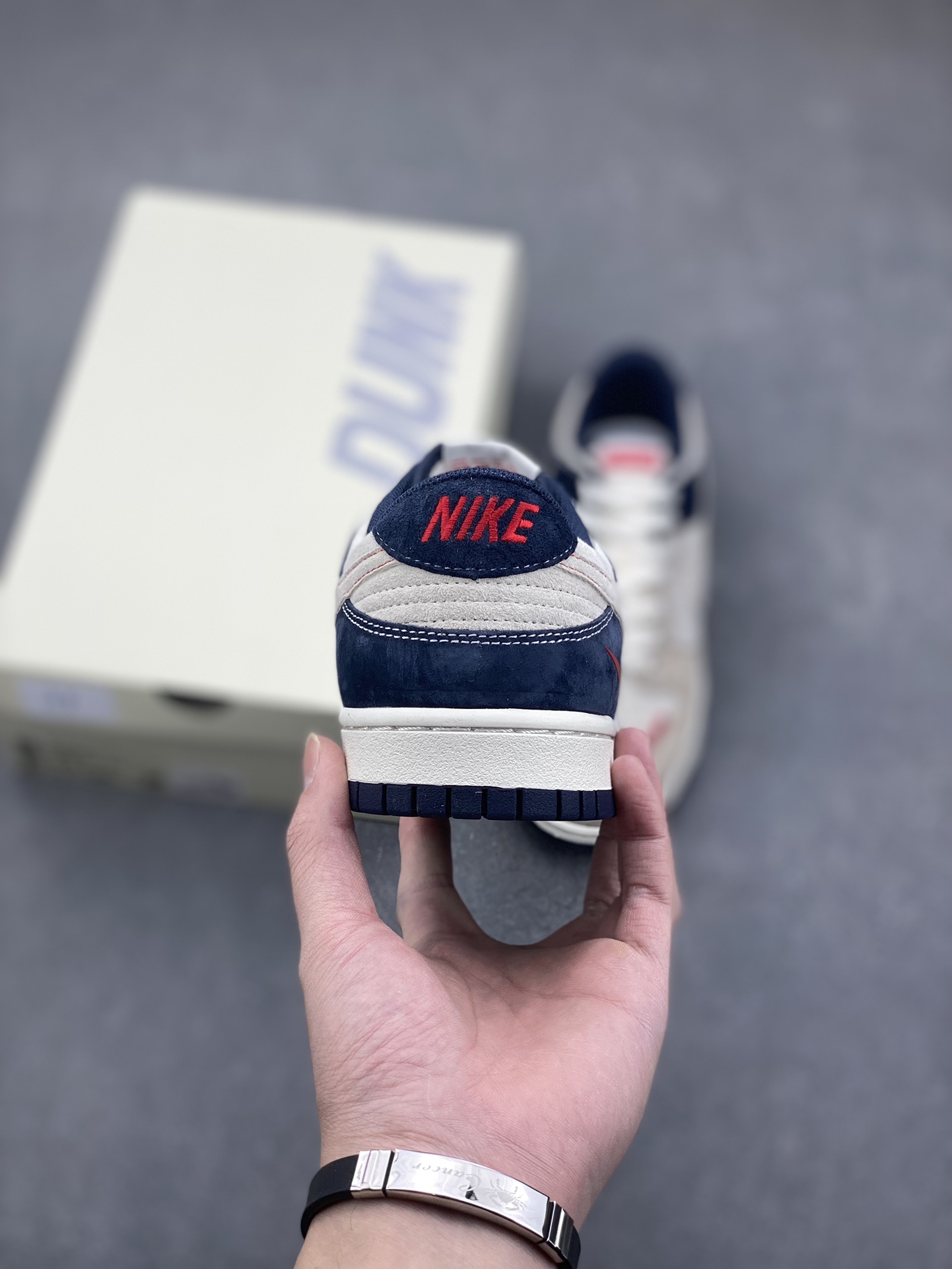 Nike SB Dunk Low Supreme Collab White – Premium Quality, Limited Edition 4 i1734074166 40 6