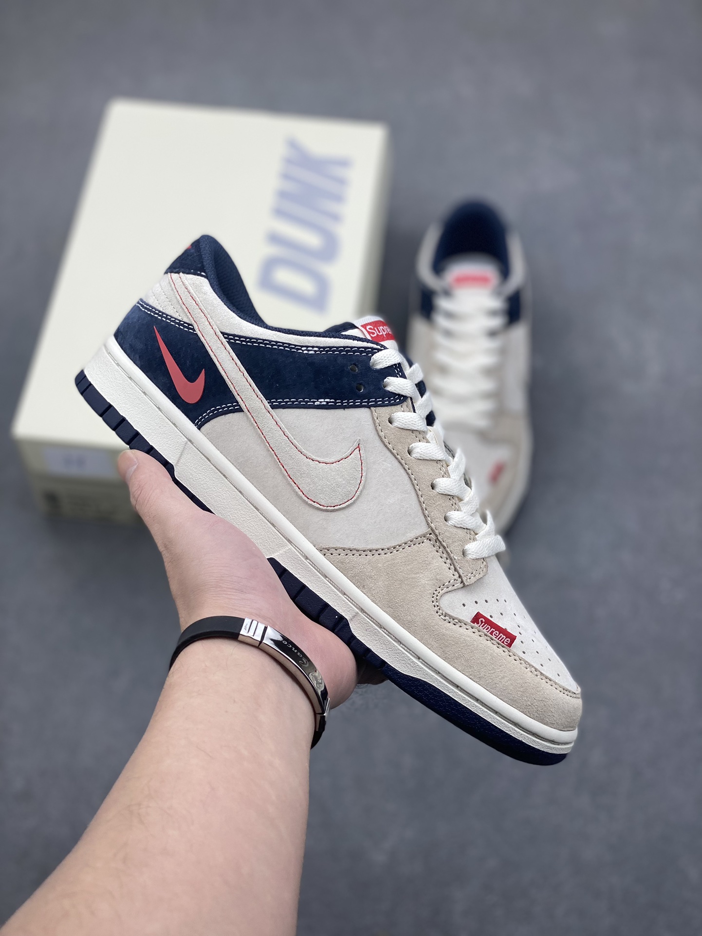 Nike SB Dunk Low Supreme Collab White – Premium Quality, Limited Edition 1 i1734074166 5669 8