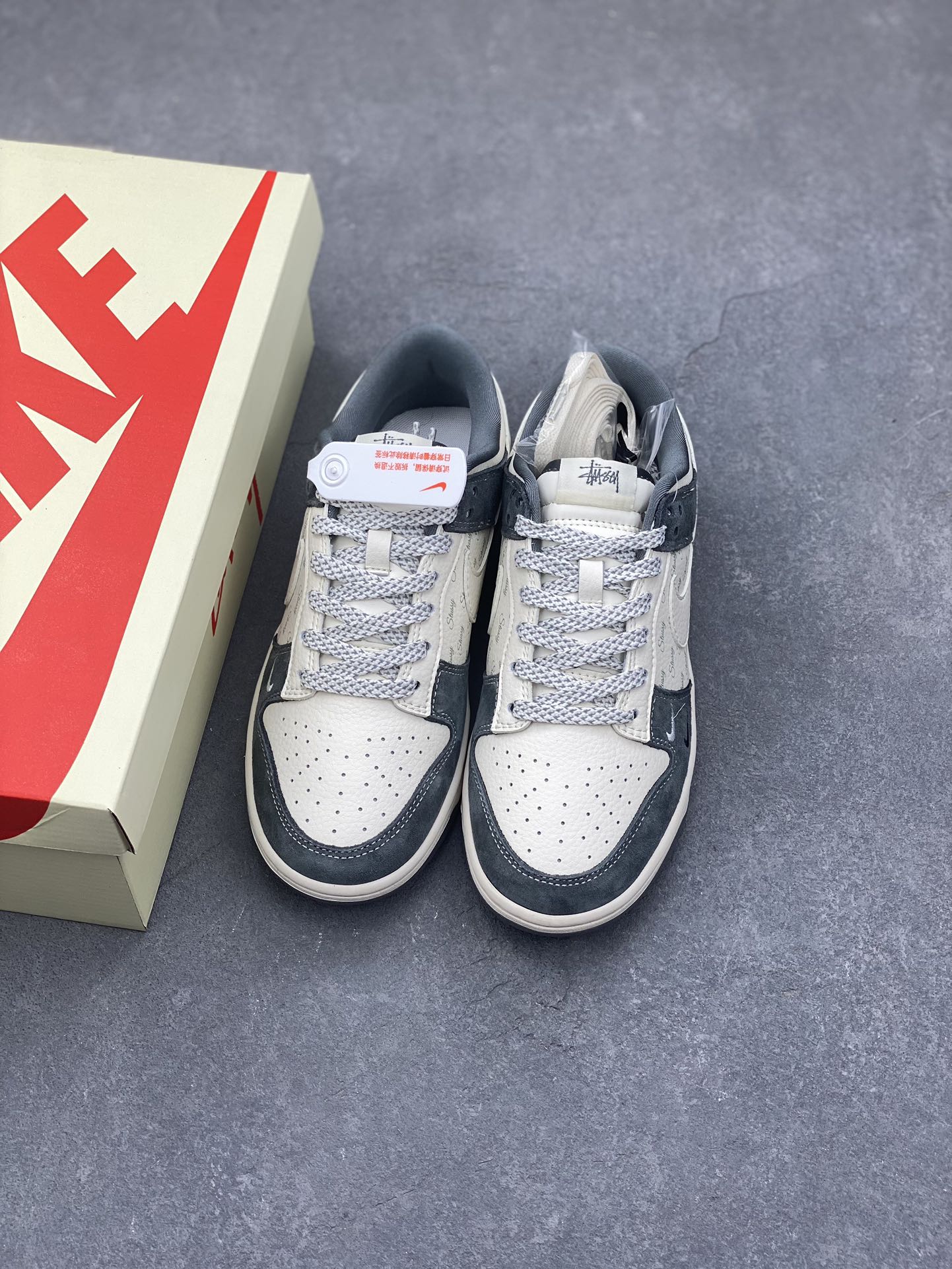 Nike Dunk Low Retro 'DIY' Custom Sneakers - Premium Comfort & Style 8 i1734109731 3466 0