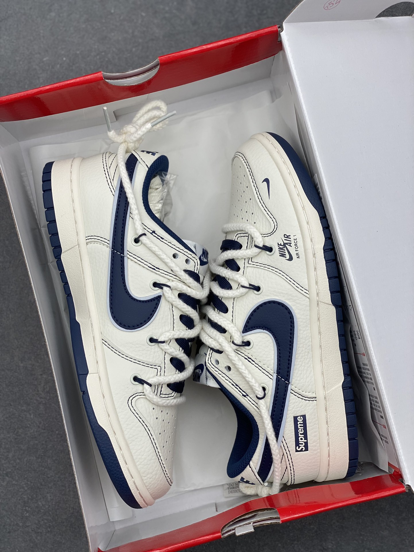 Nike SB Dunk Low Supreme Sneakers Premium Leather Blue Accents - Limited Edition 9 i1734281844 4931 0