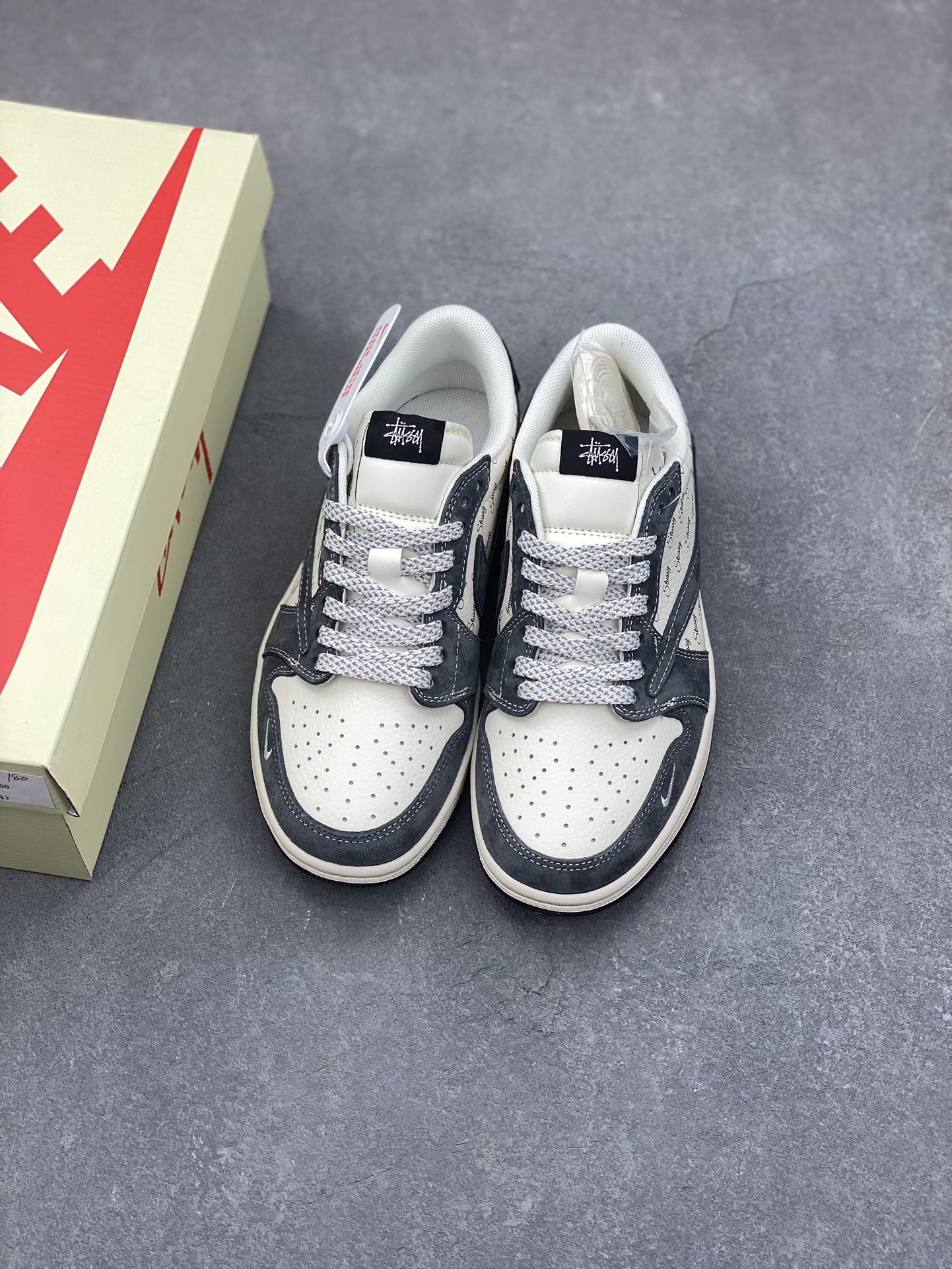 Nike x Stussy Air Force 1 Low Sneakers - Grey Print, Limited Edition Shoes 8 i1734369989 8677 1