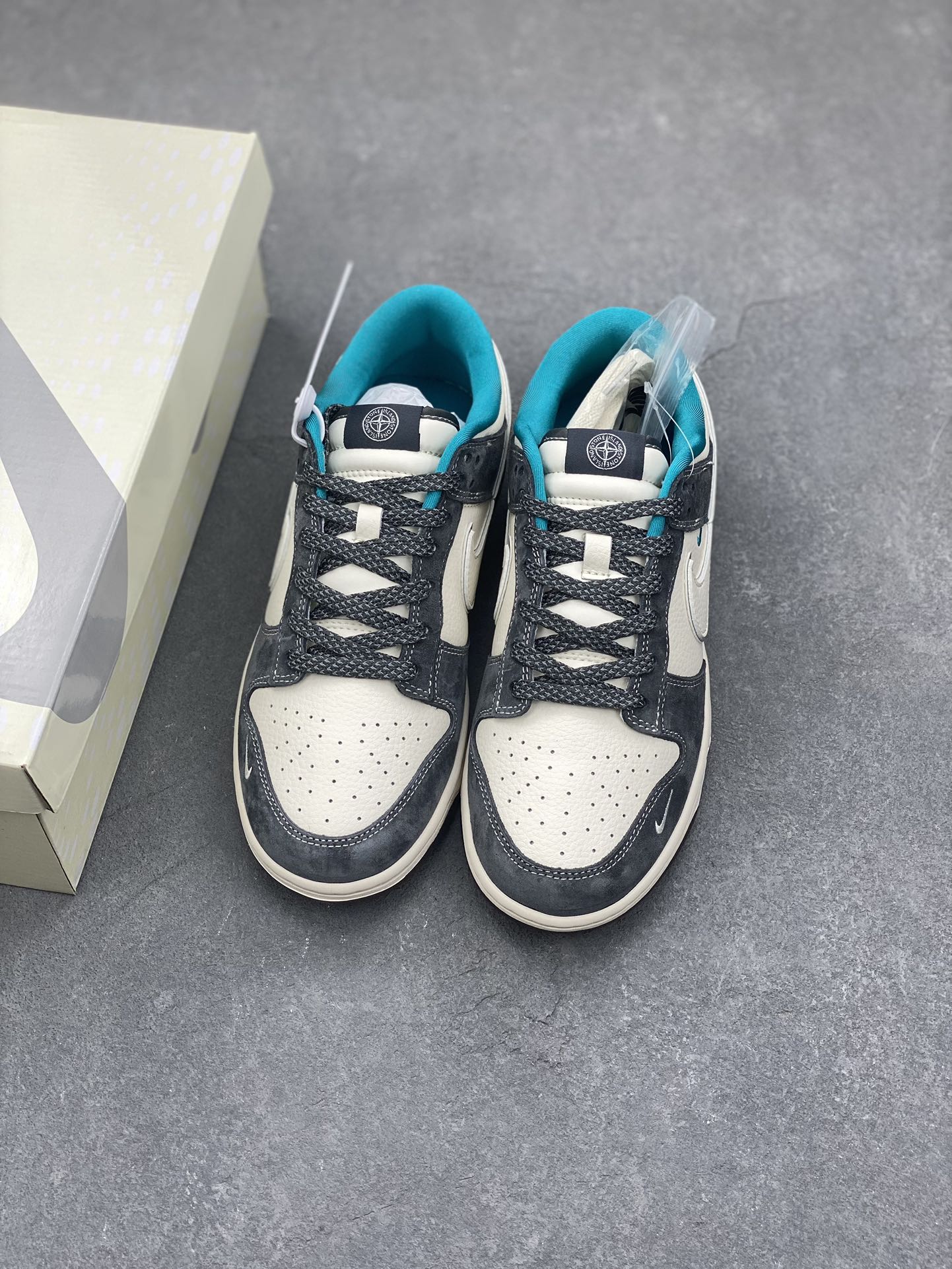 Nike Dunk Low Retro DIY Custom Sneakers - Premium Leather, Comfort Fit 9 i1734455092 6623 3