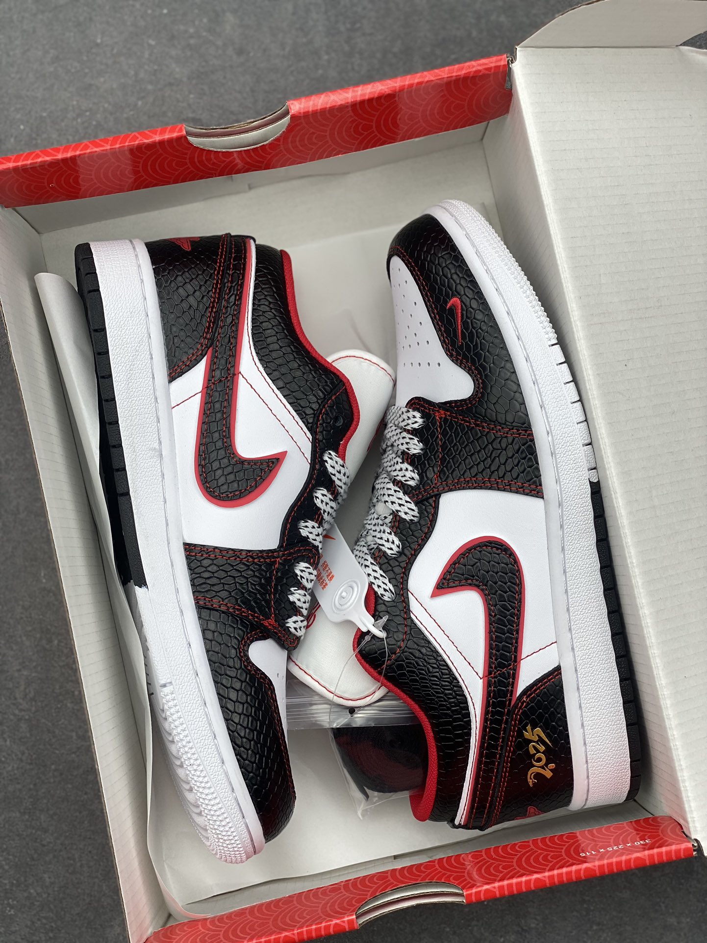Nike Air Jordan 1 Low - Premium Leather, Stylish Low-Top Design - Perfect Fit 9 i1734455145 1722 1