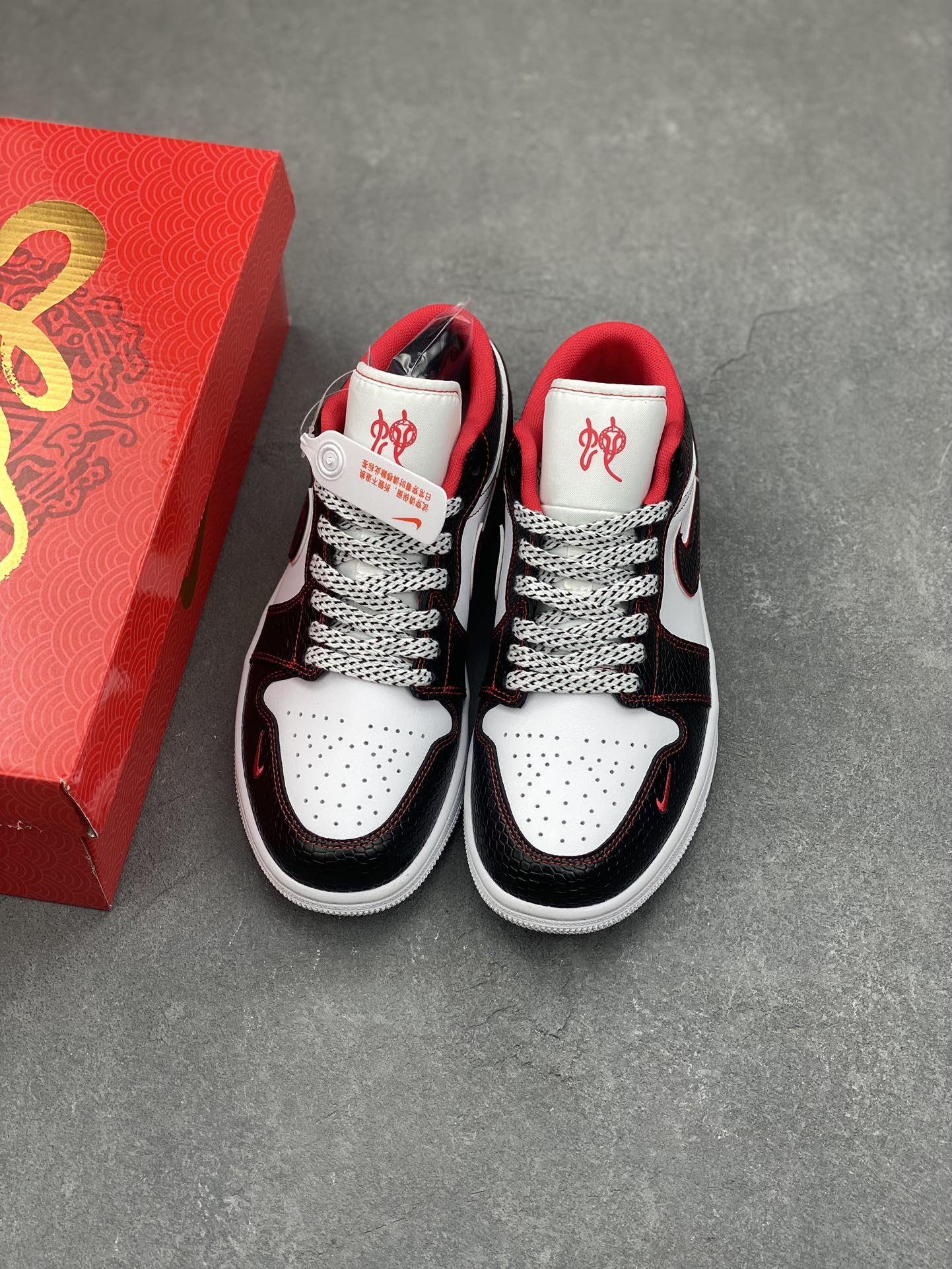 Nike Air Jordan 1 Low - Premium Leather, Stylish Low-Top Design - Perfect Fit 8 i1734455146 9667 7