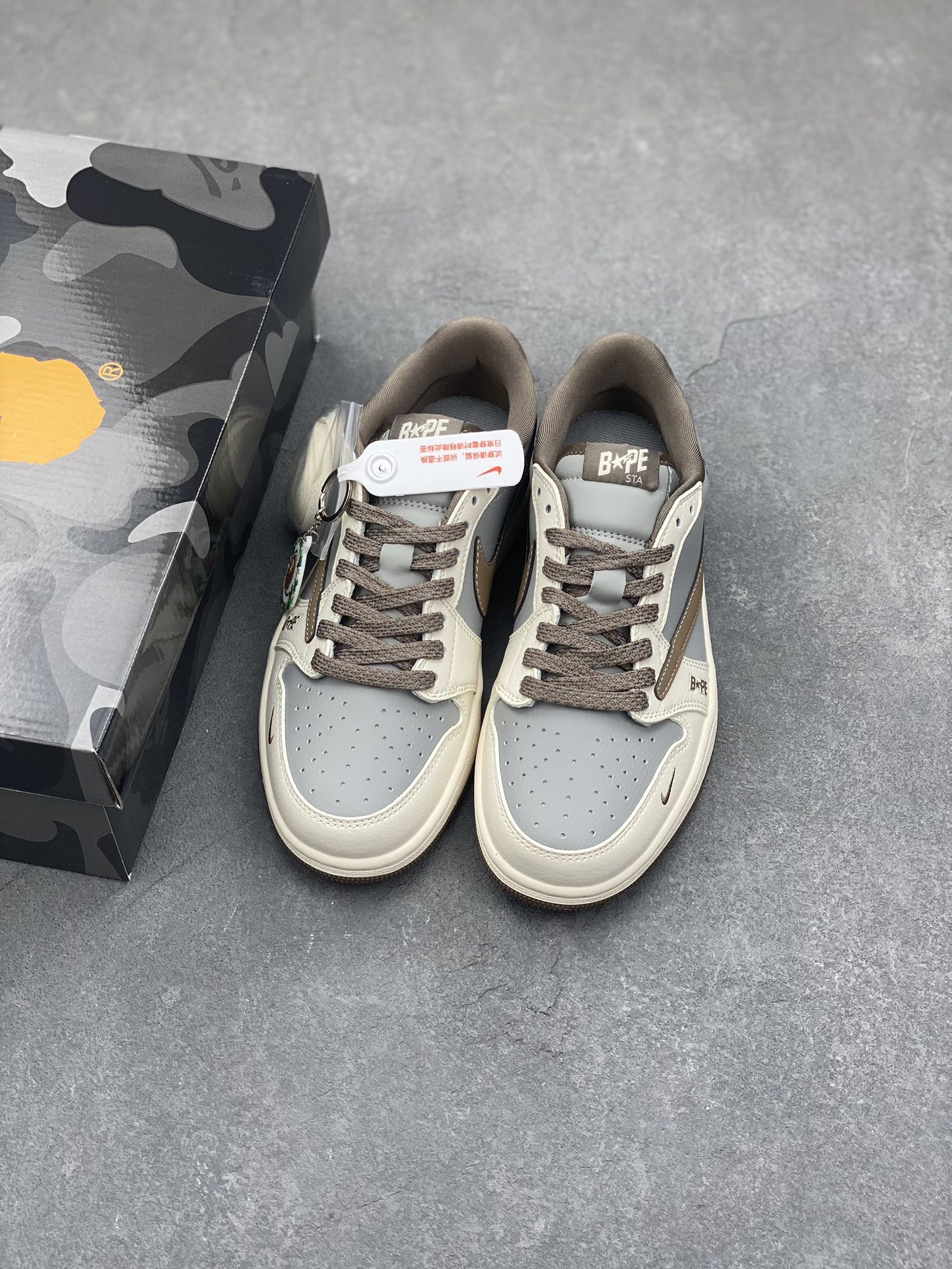 Travis Scott x Fragment Design x Air Jordan 1 Low OG SP Bape—— 8 i1734556130 2599 2