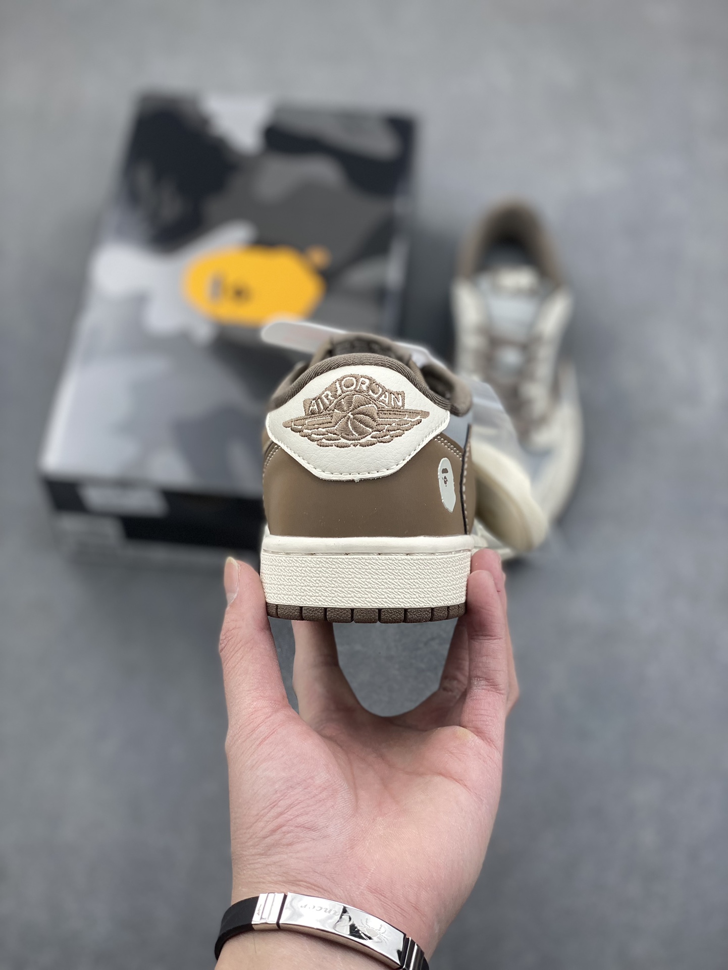 Travis Scott x Fragment Design x Air Jordan 1 Low OG SP Bape—— 4 i1734556130 7898 7