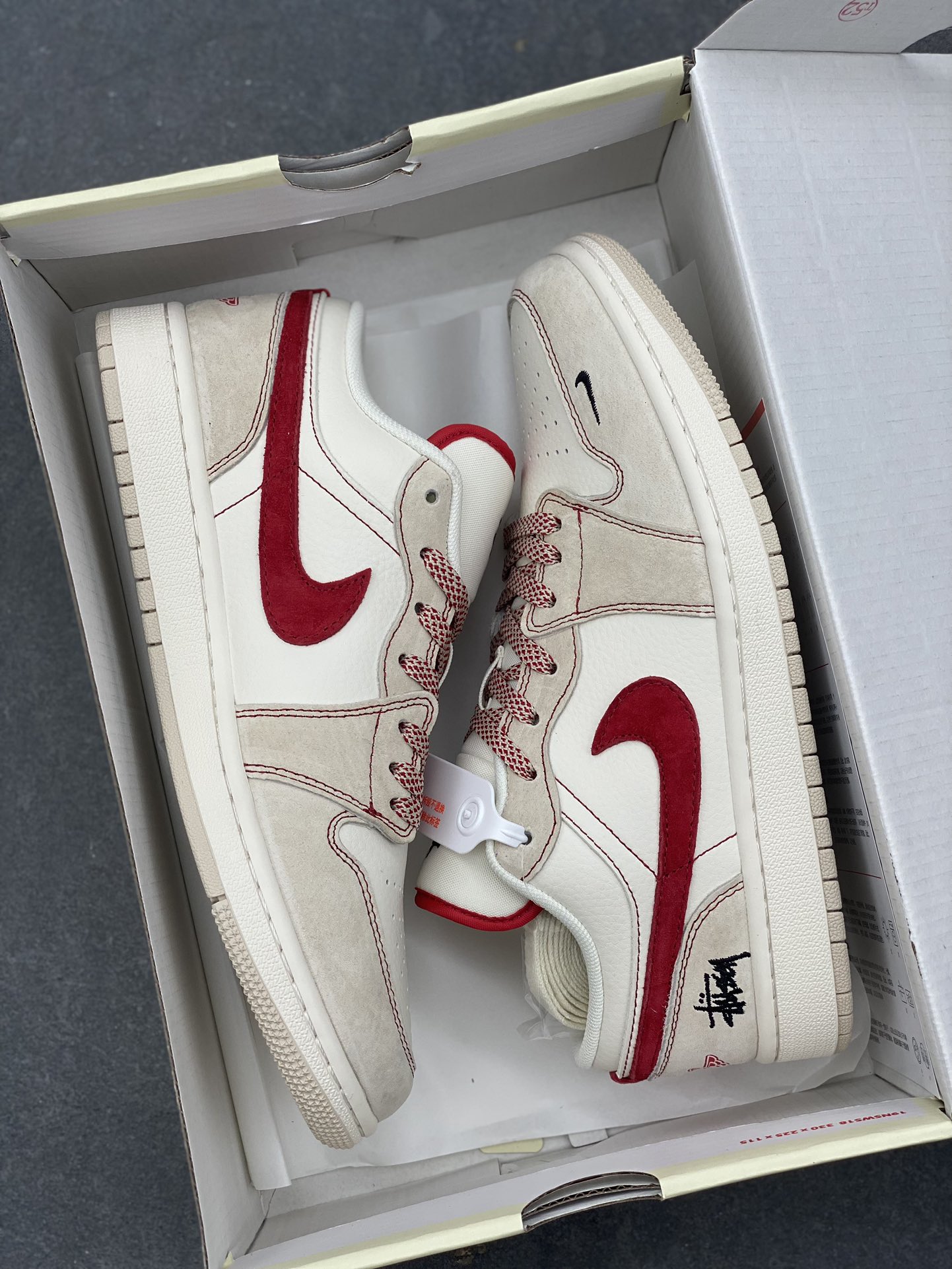 Nike Air Jordan 1 Low x Stussy Collab Cream/Red Sneakers 9 i1734628796 2257 7
