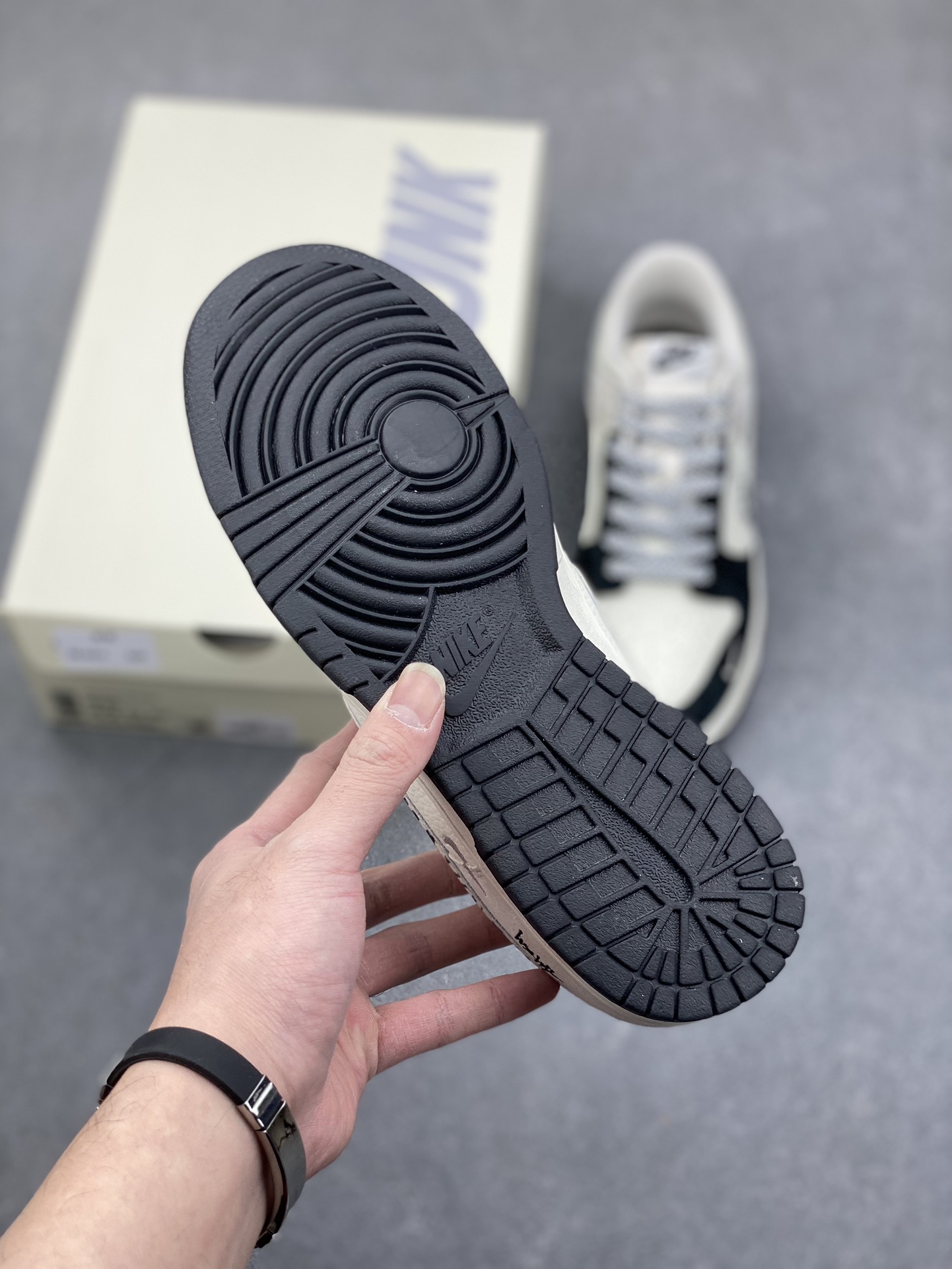 Nike SB Dunk Low BAPE Collabo Sneakers - Premium Comfort & Style 6 i1735060610 5942 3