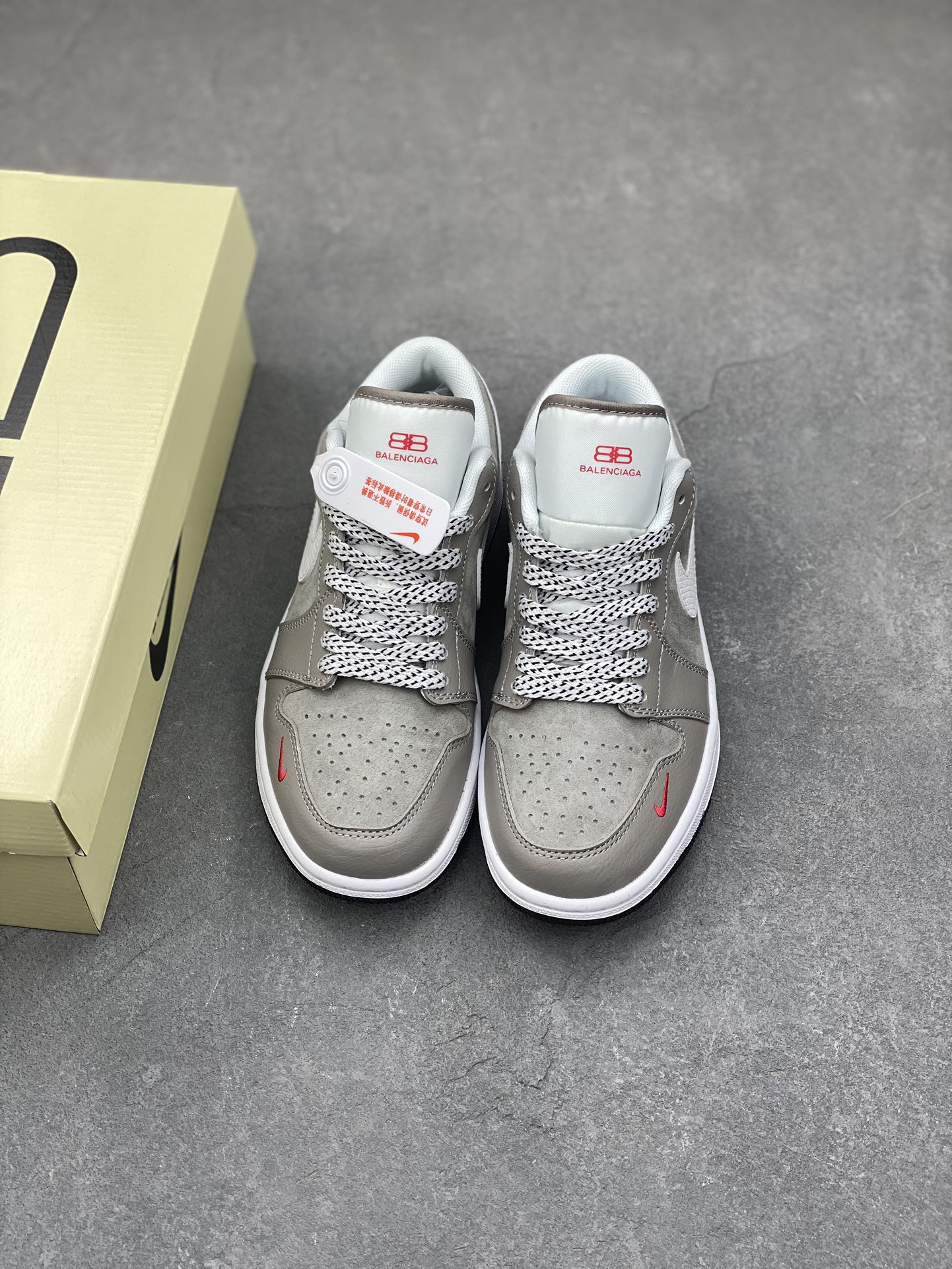 Nike Air Jordan 1 Low Grey White Red Casual Shoes 9 i1735154591 8318 8