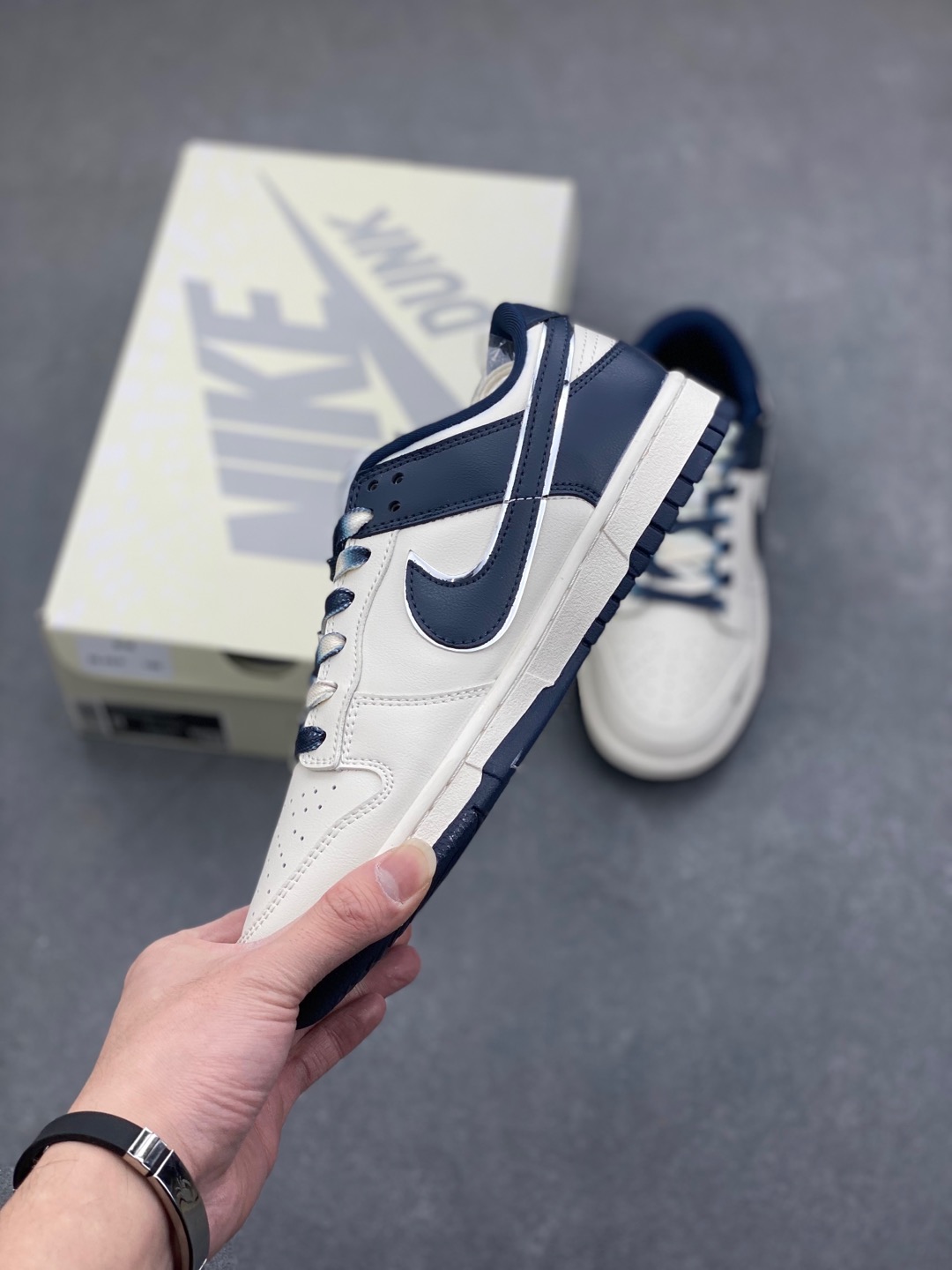 Nike SB Dunk Low Louis Vuitton Custom White Blue Casual Sneakers 4 i1735244547716 2569 0 2