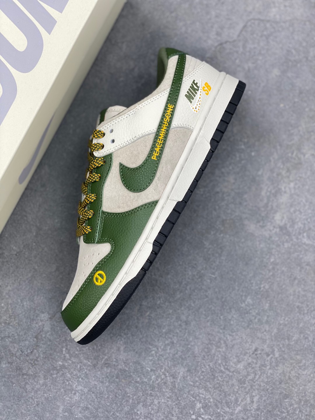 Nike SB Dunk Low Peaceminusone Daisy - Pigalle Green Casual Sneakers 8 i1735245554518 5437 0 6