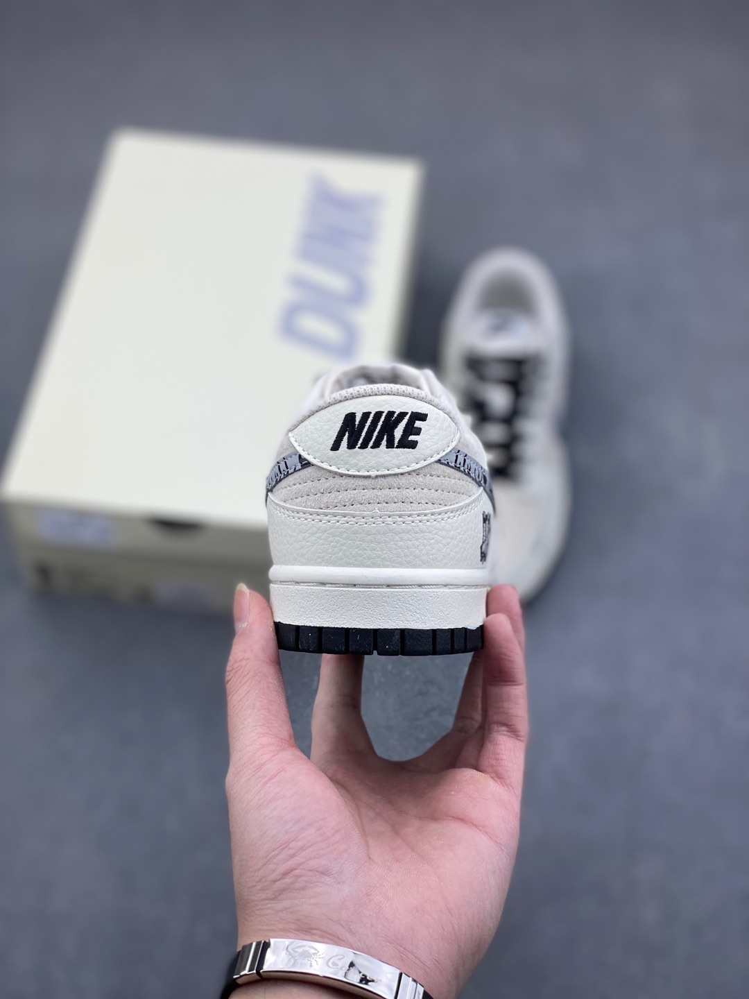 Nike SB Dunk Low x UNDEFEATED White Black Graffiti Sneakers 5 i1735327919611 1962 0 3