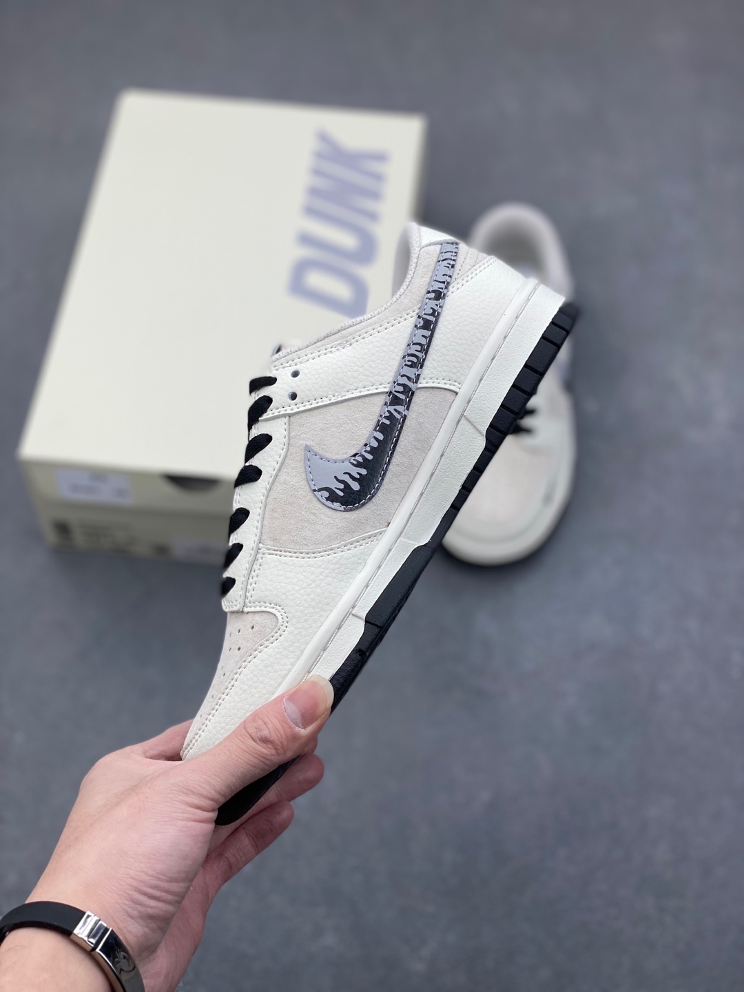 Nike SB Dunk Low x UNDEFEATED White Black Graffiti Sneakers 4 i1735327919611 3235 0 2
