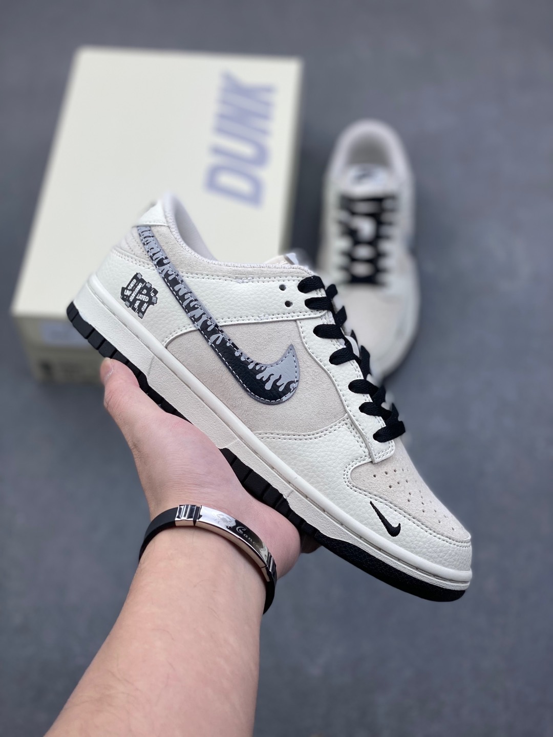 Nike SB Dunk Low x UNDEFEATED White Black Graffiti Sneakers 2 i1735327919611 9110 0 0