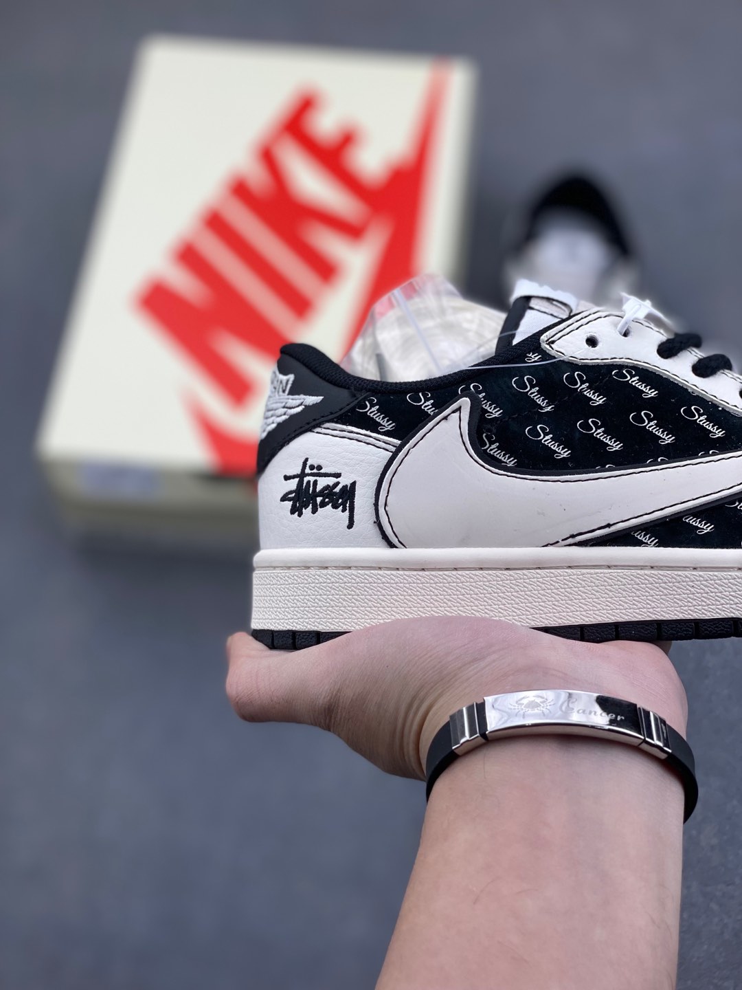 Travis Scott x Nike Air Jordan 1 Low Stussy - Limited Edition Sneakers 6 i1735328199779 3484 0 4